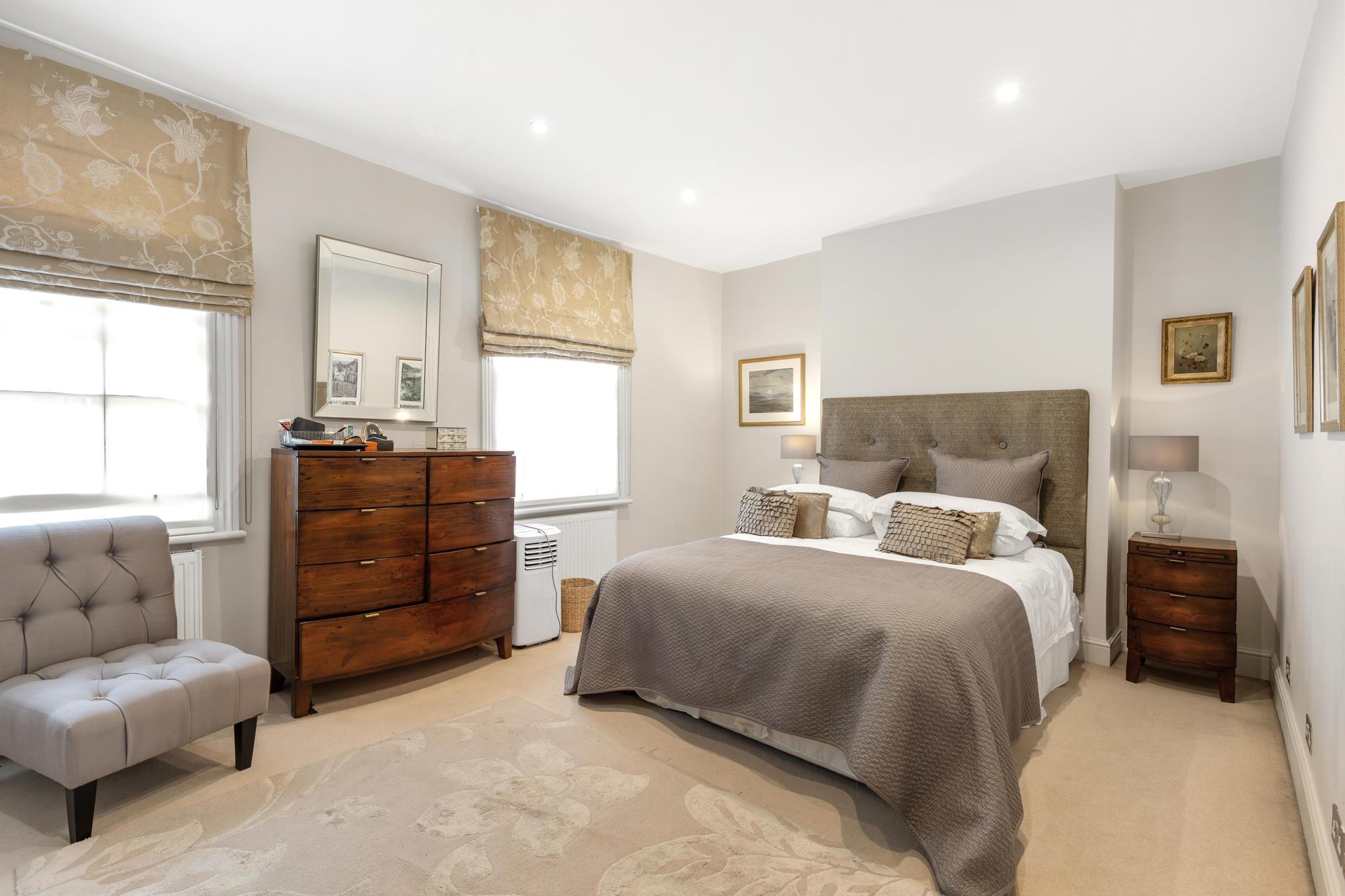 Middleton Place, London W1W