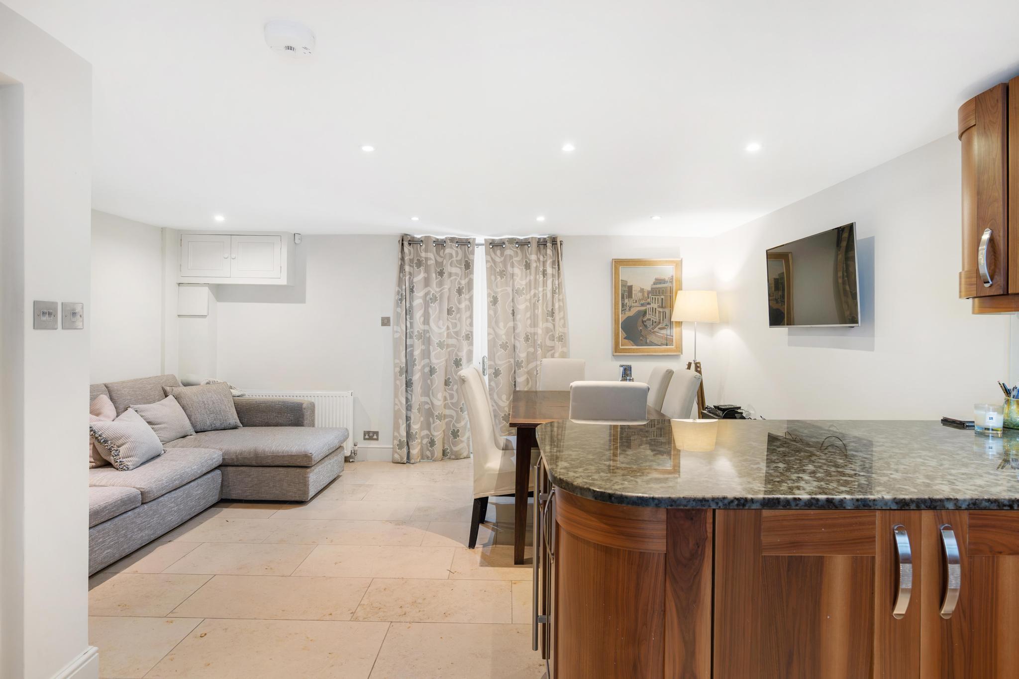 Middleton Place, London W1W