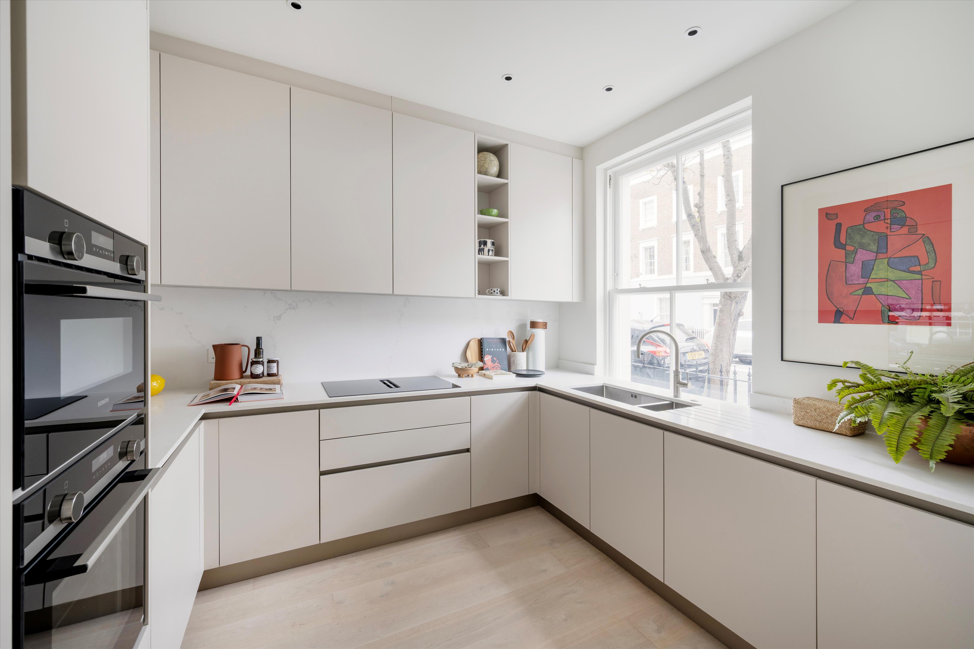 Queensdale Road, London, W11
