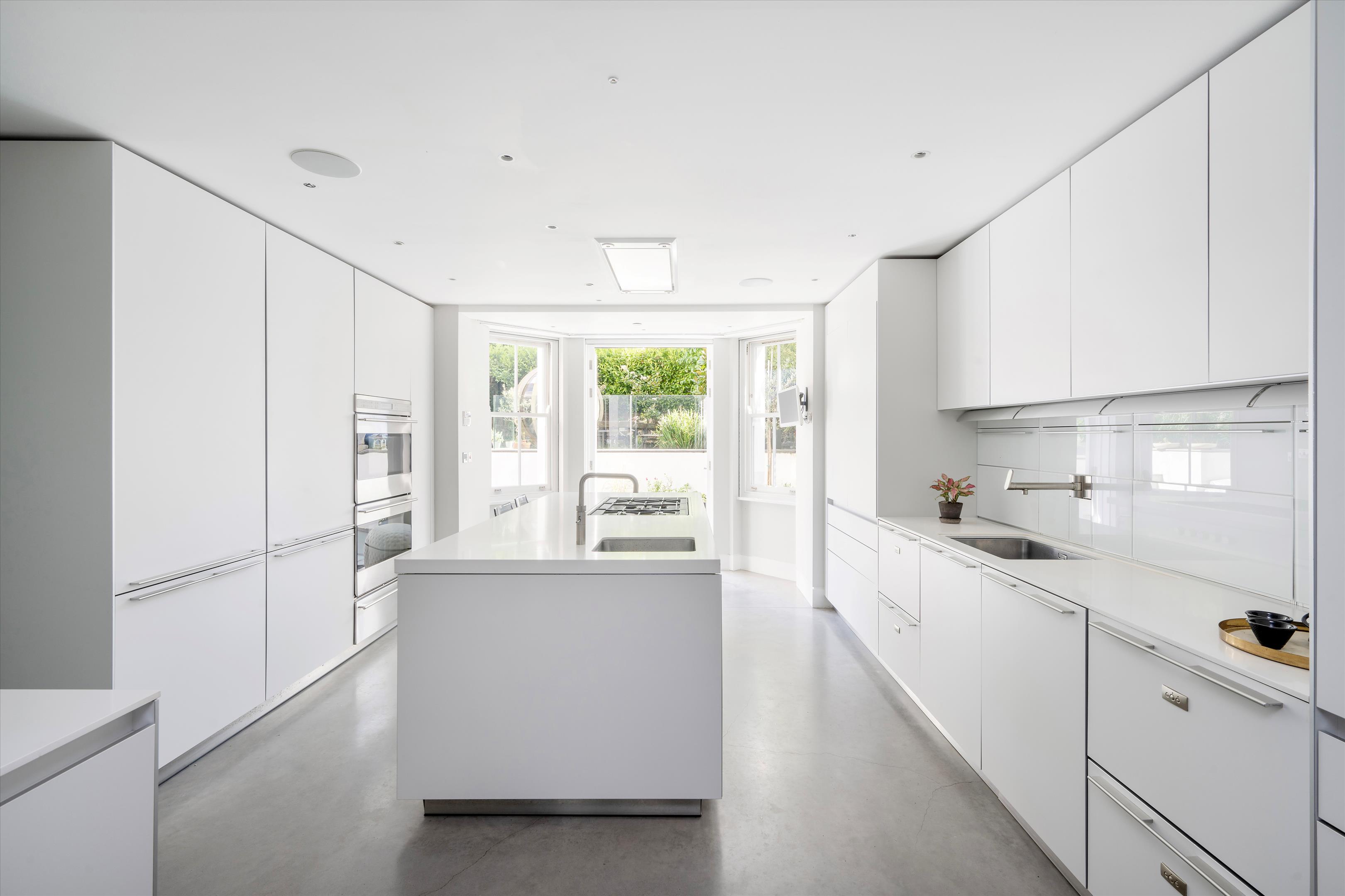 Elgin Crescent, London, W11