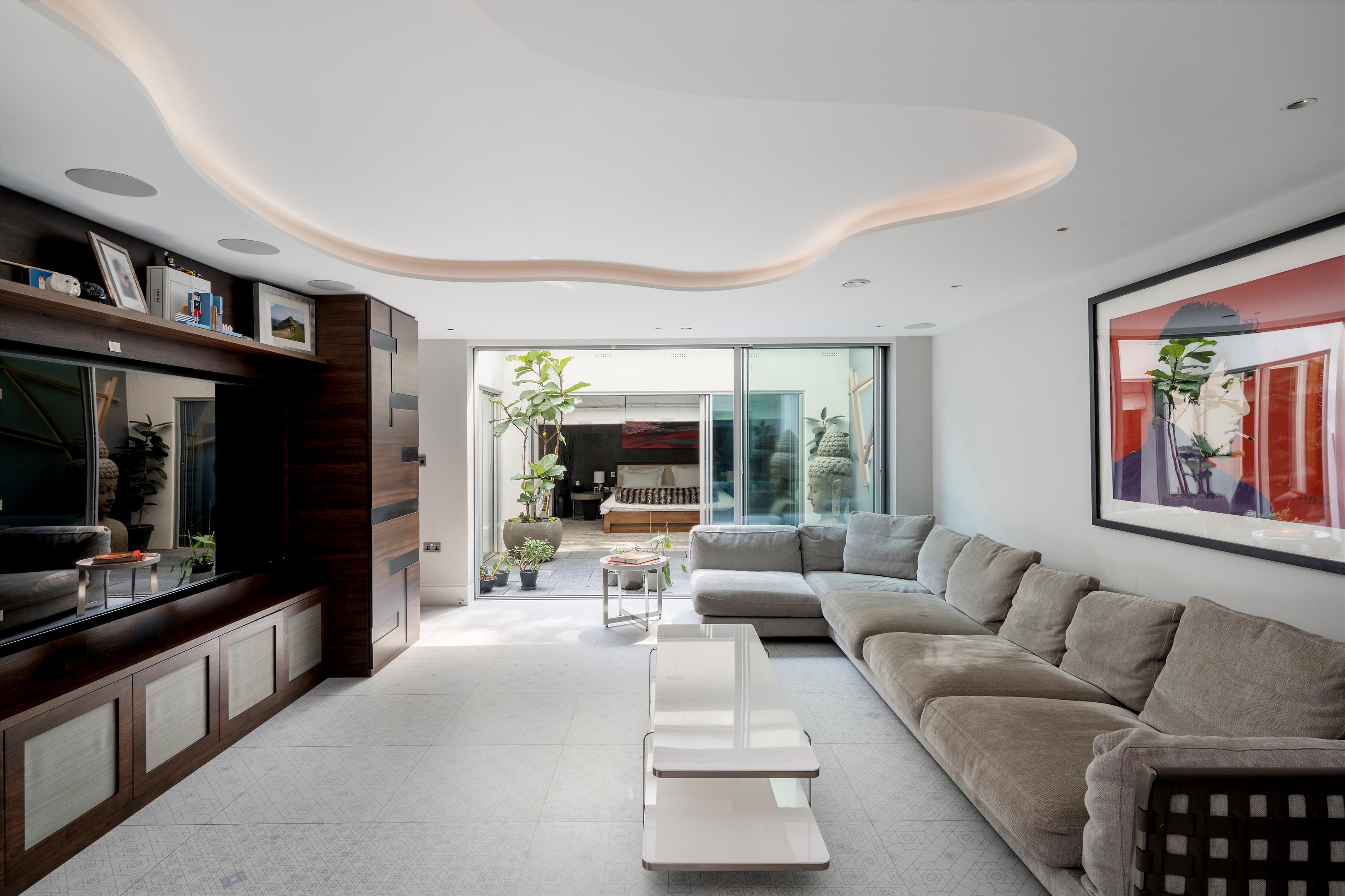 Elgin Crescent, London, W11