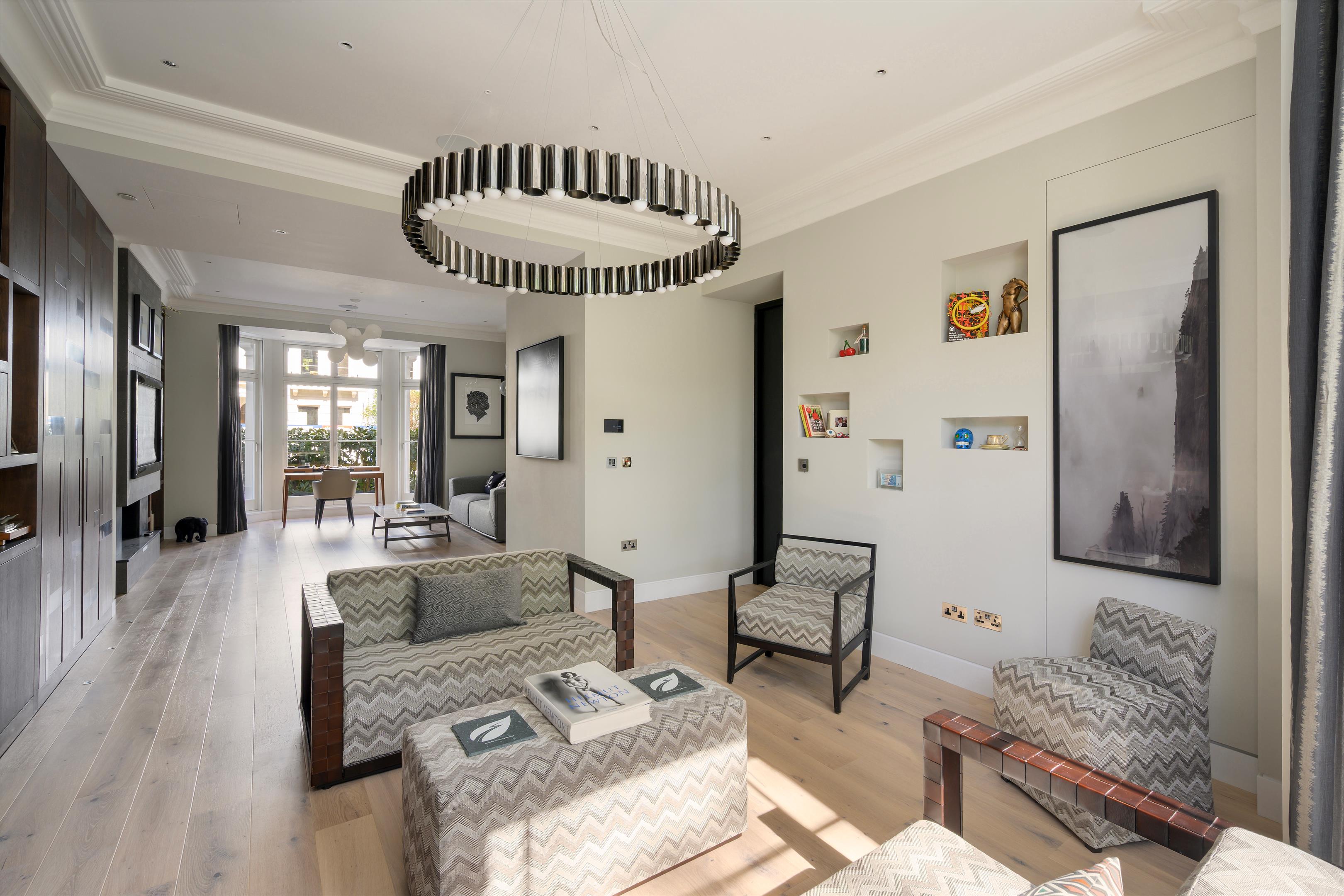 Elgin Crescent, London, W11