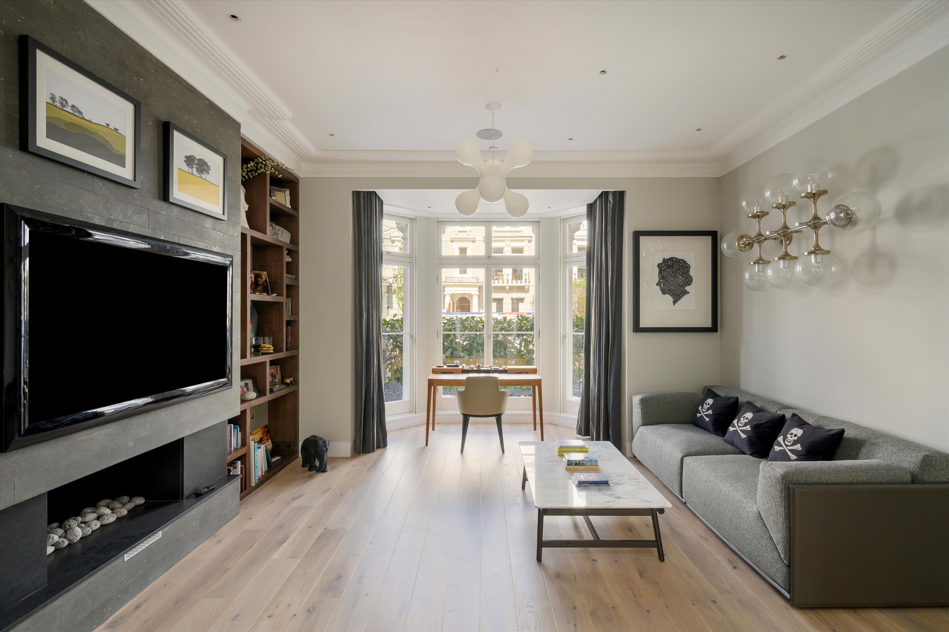 Elgin Crescent, London, W11