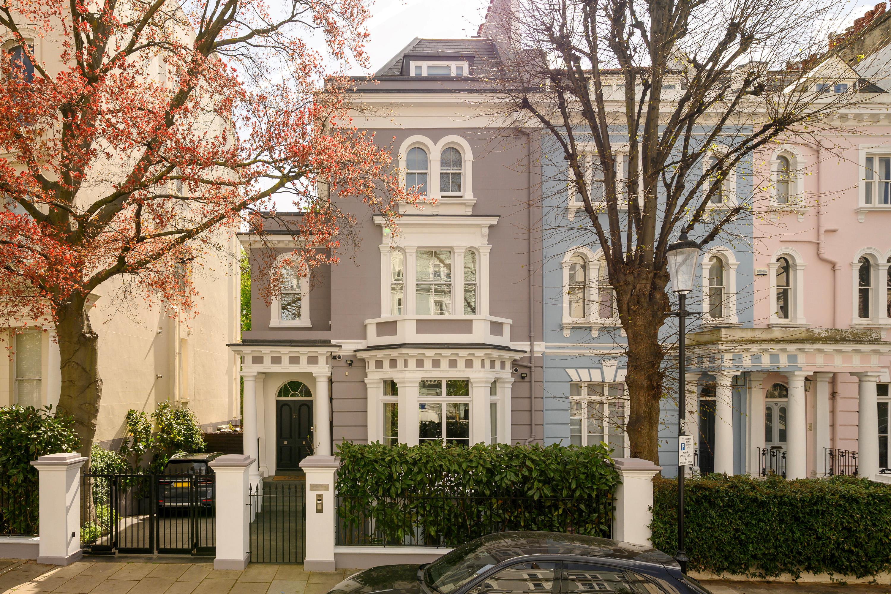 Elgin Crescent, London, W11