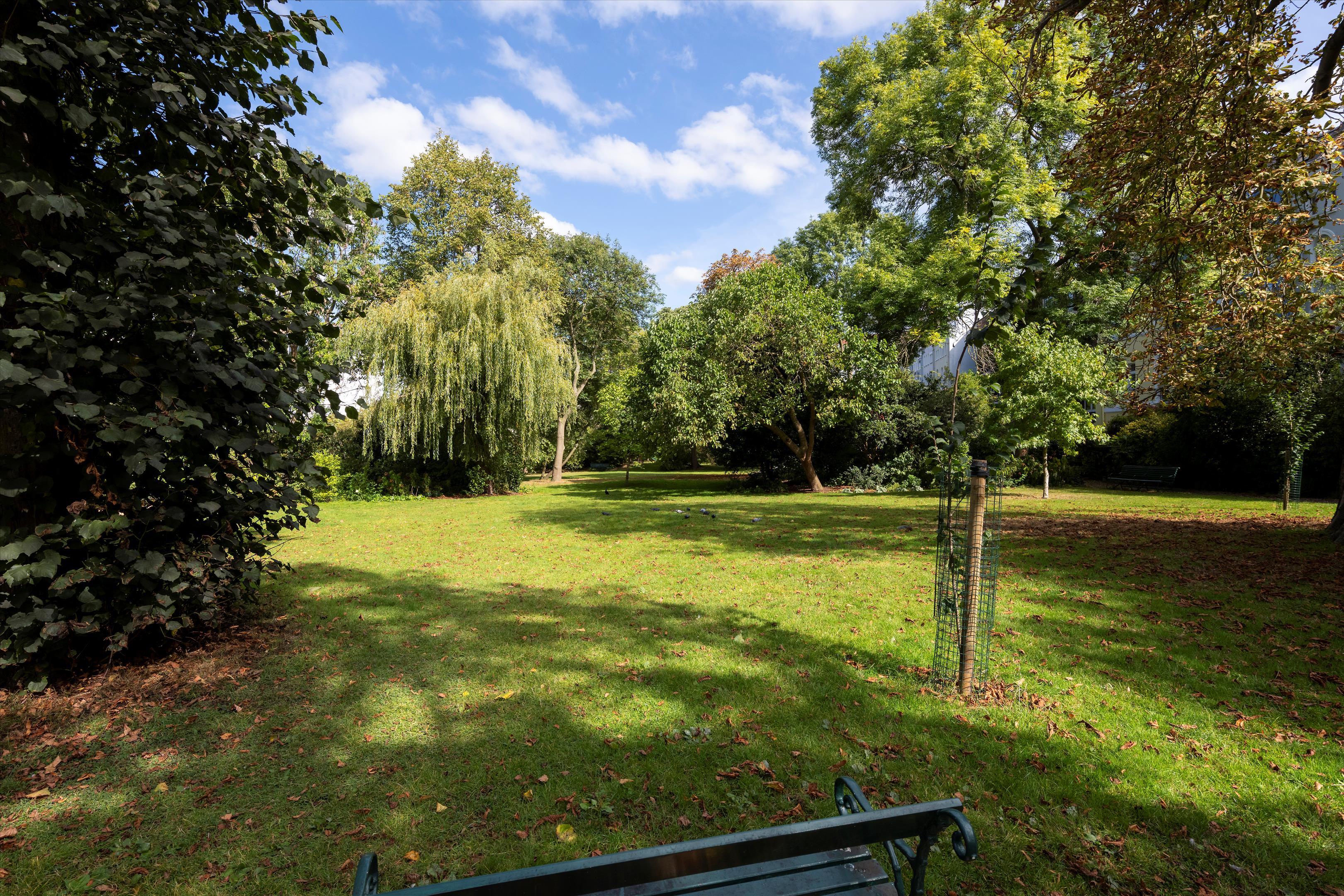 Elgin Crescent, London, W11