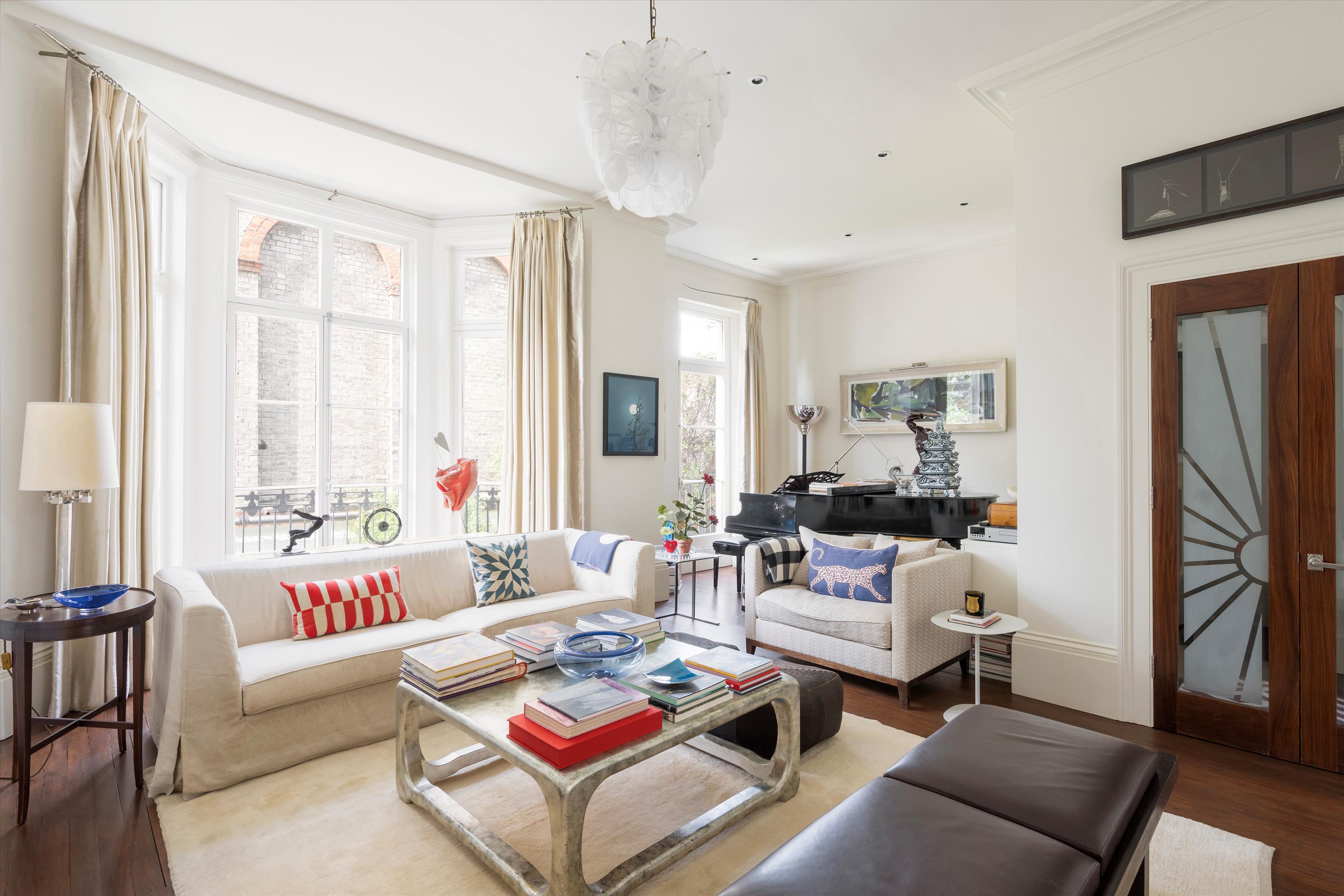 Clarendon Road, London, W11