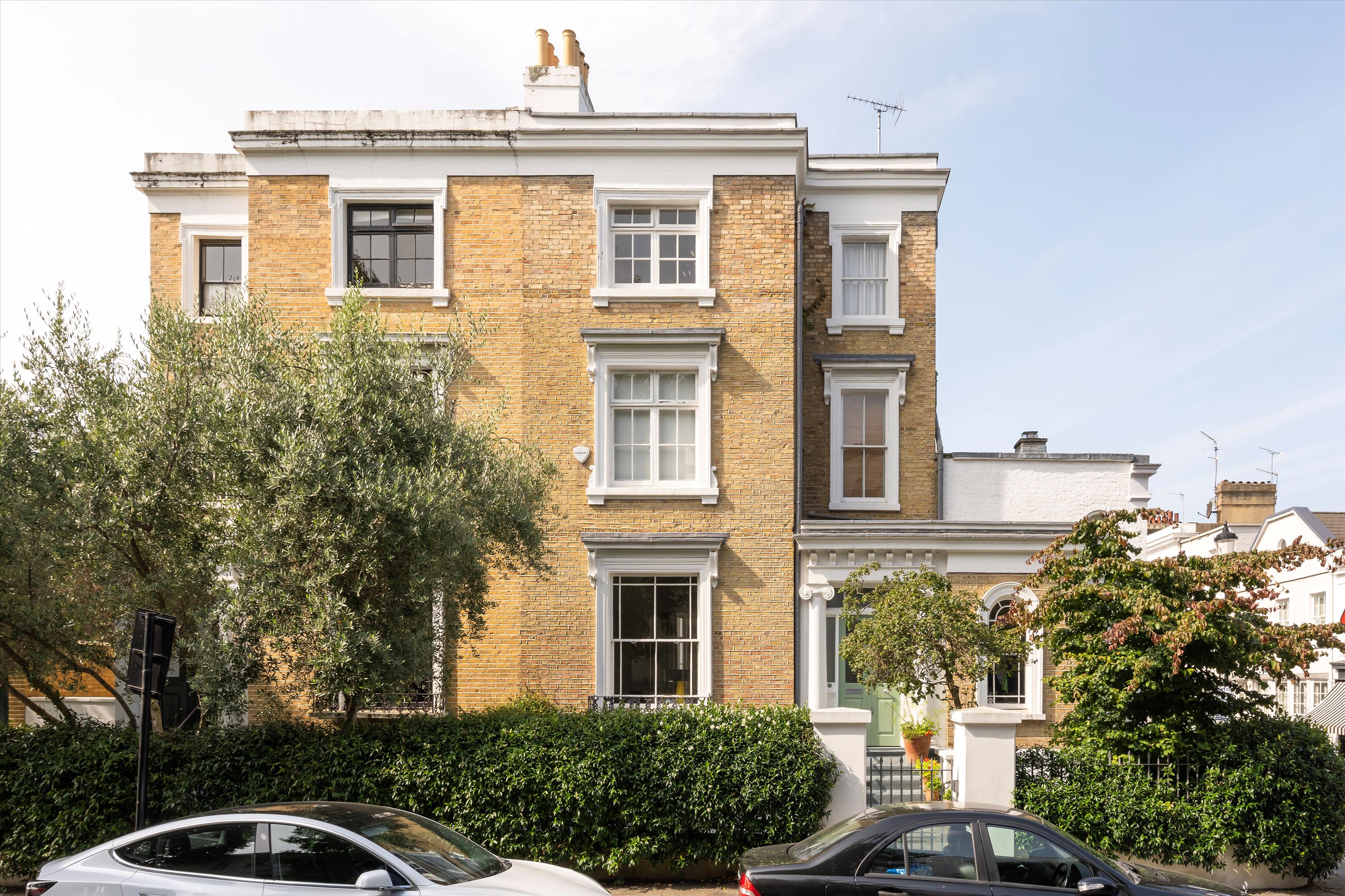 Clarendon Road, London, W11