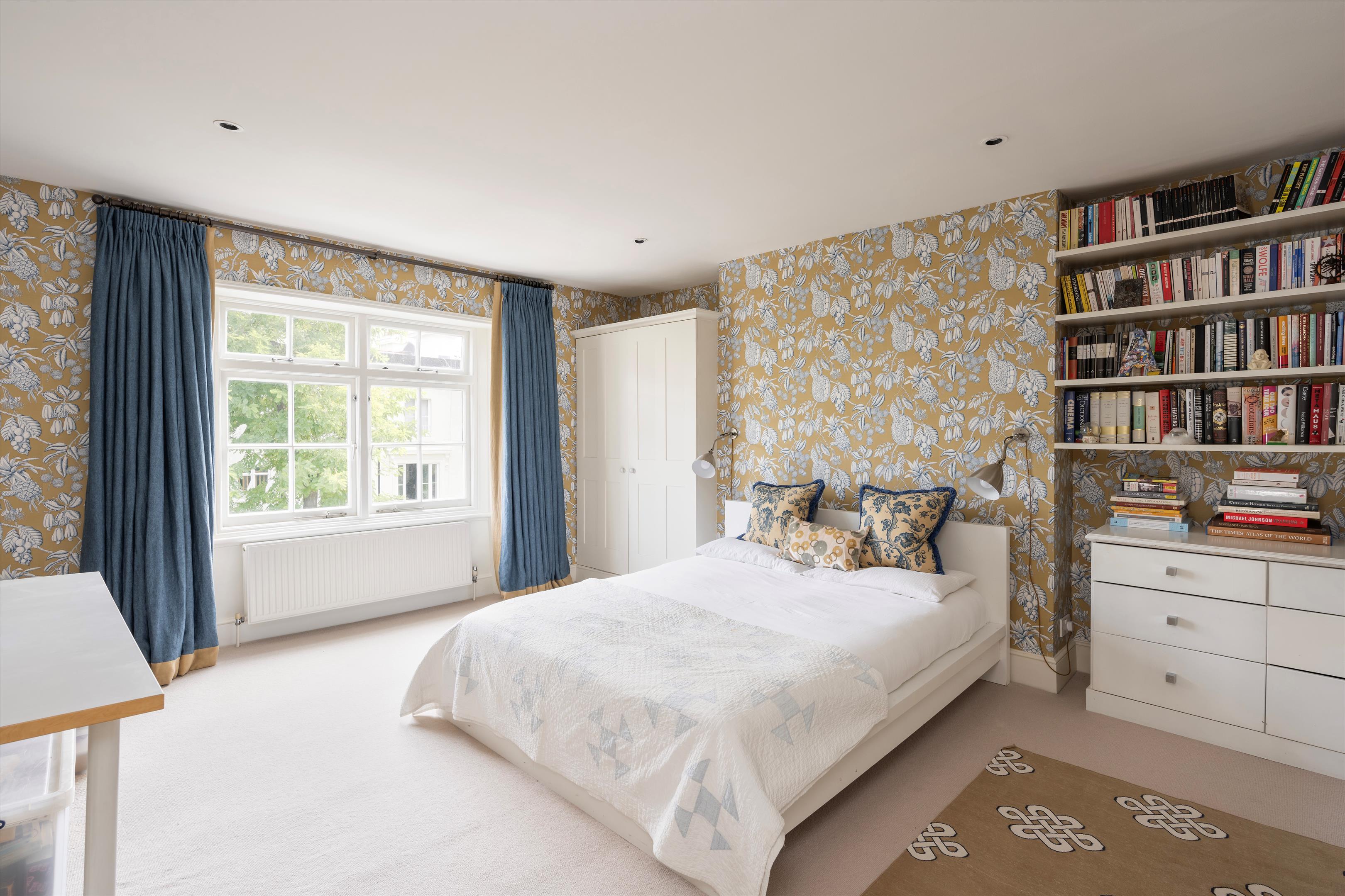 Clarendon Road, London, W11