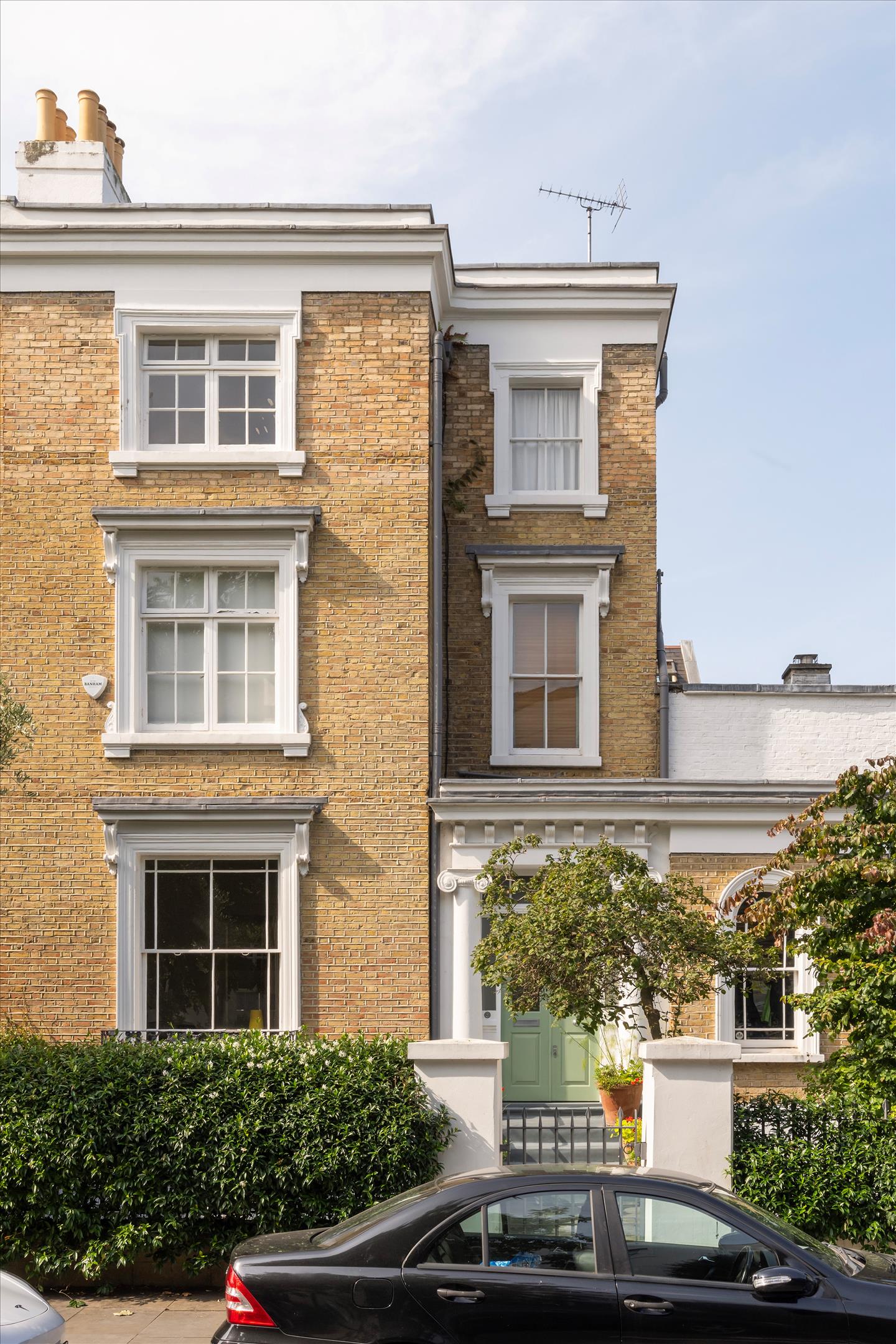 Clarendon Road, London, W11