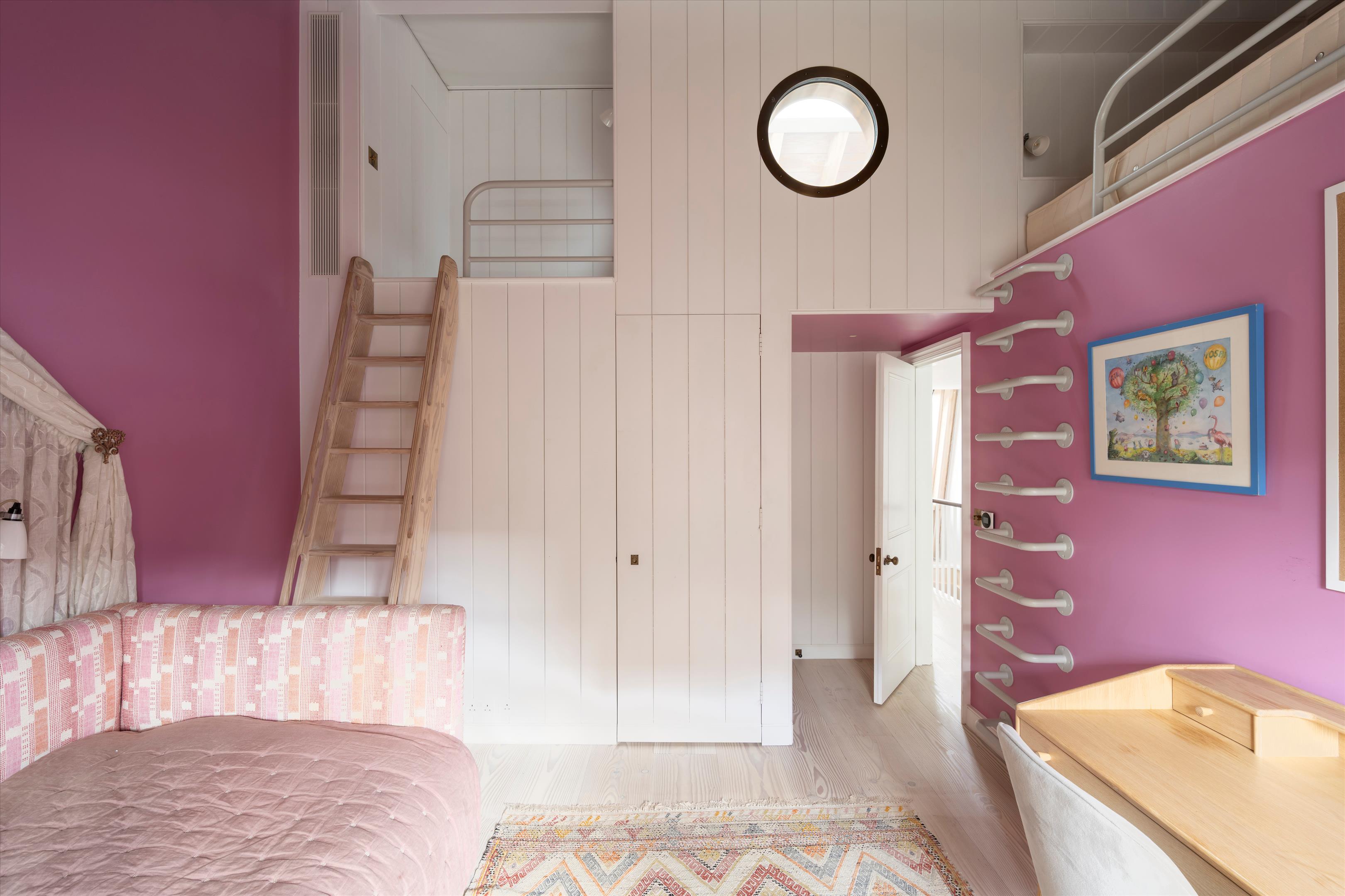 St Petersburgh Place, London, W2