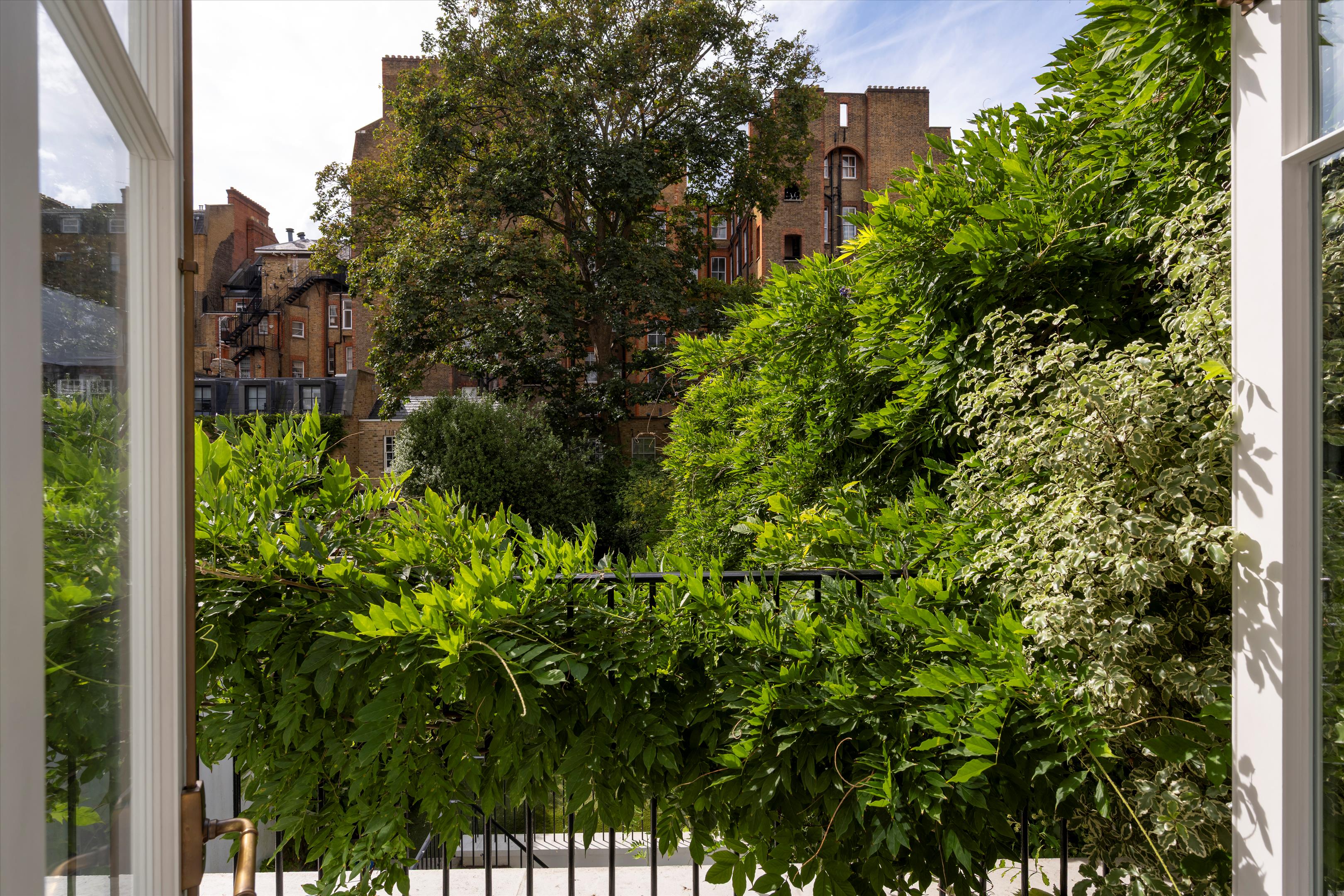 St Petersburgh Place, London, W2