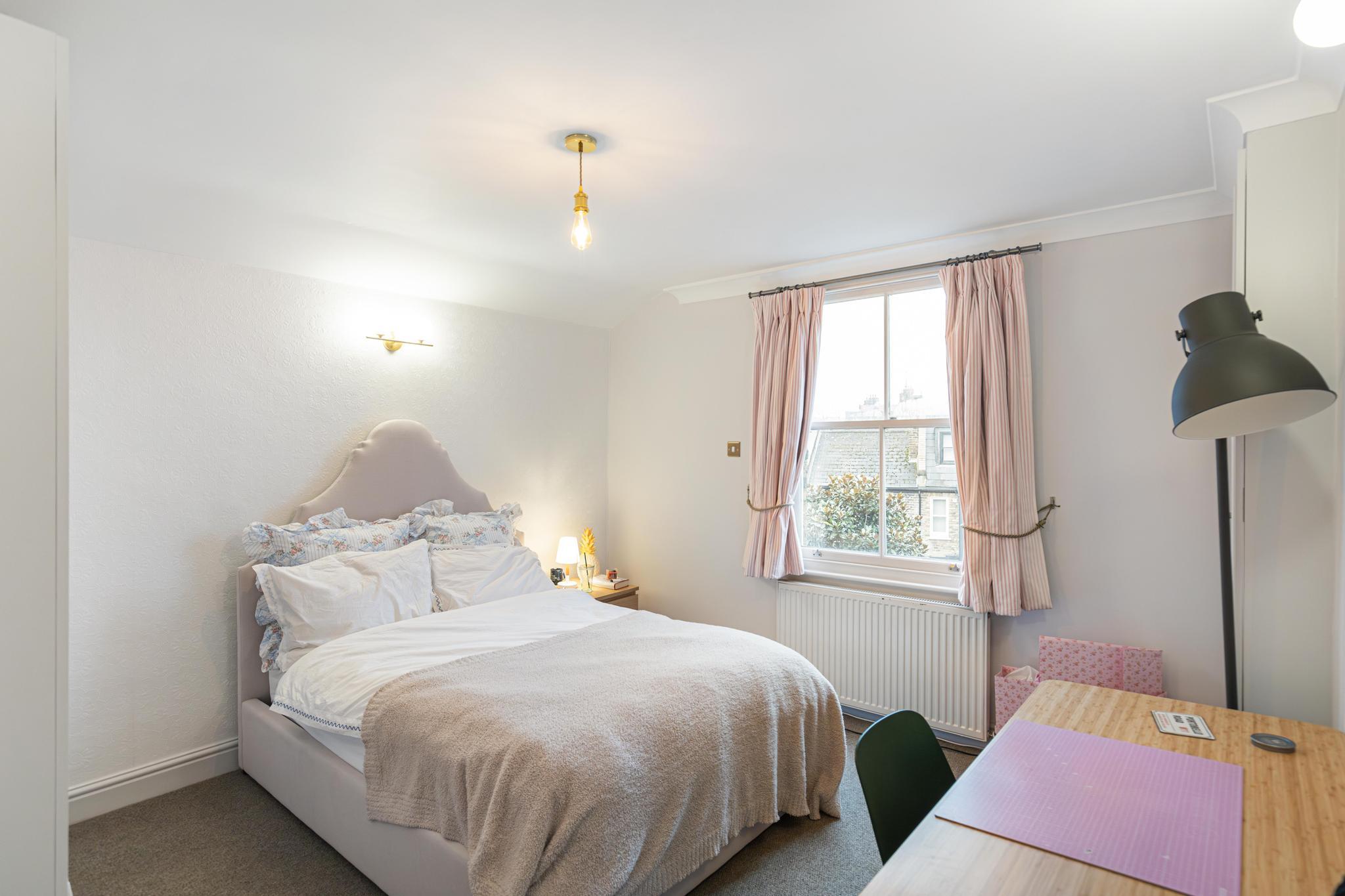 Bovingdon Road, London SW6