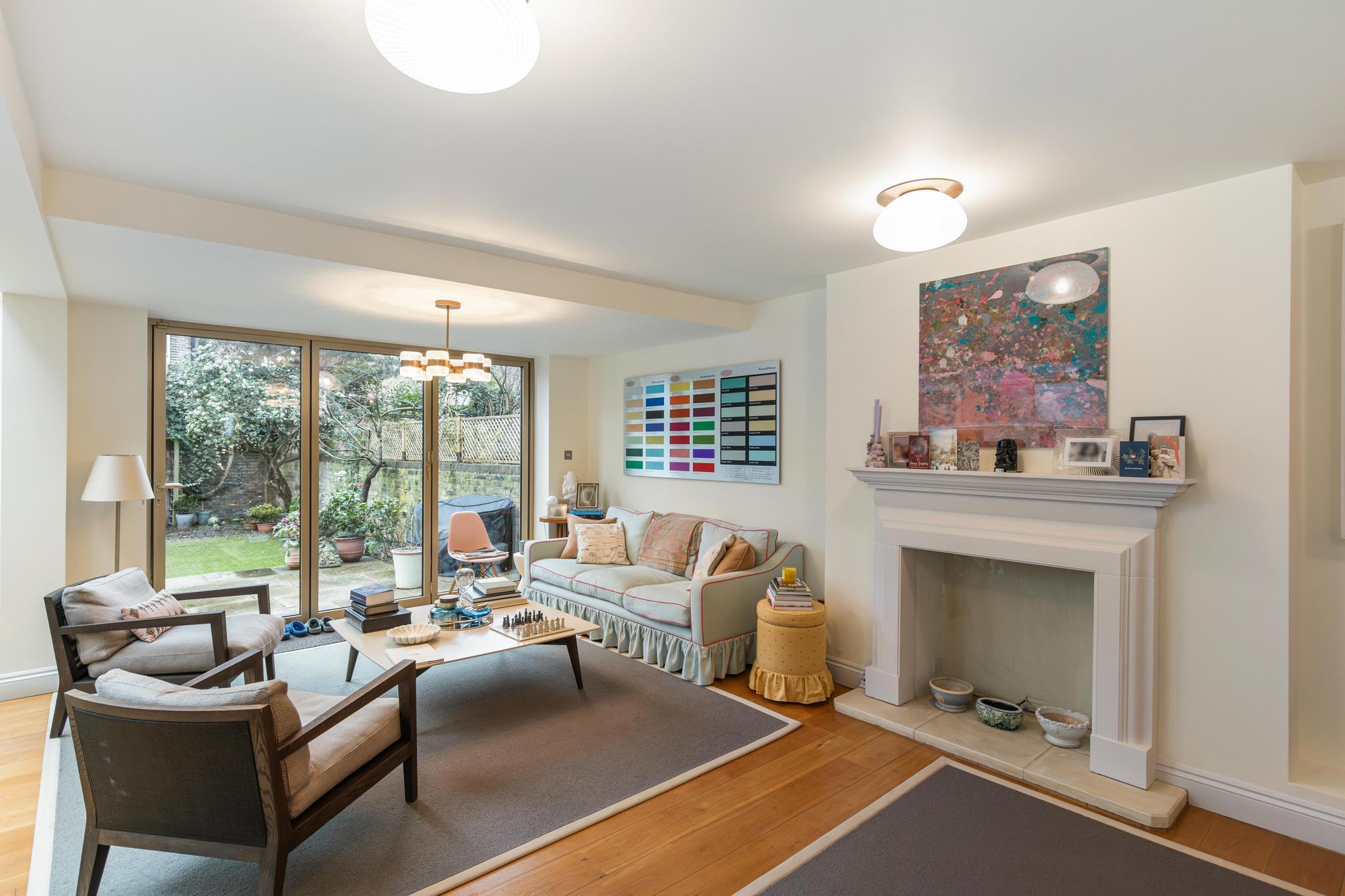 Bovingdon Road, London SW6