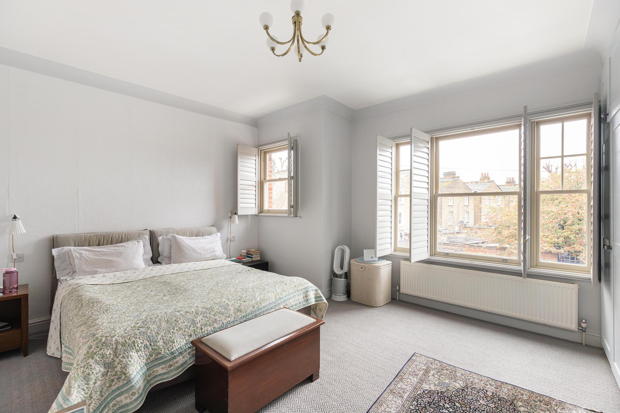 Bovingdon Road, London SW6