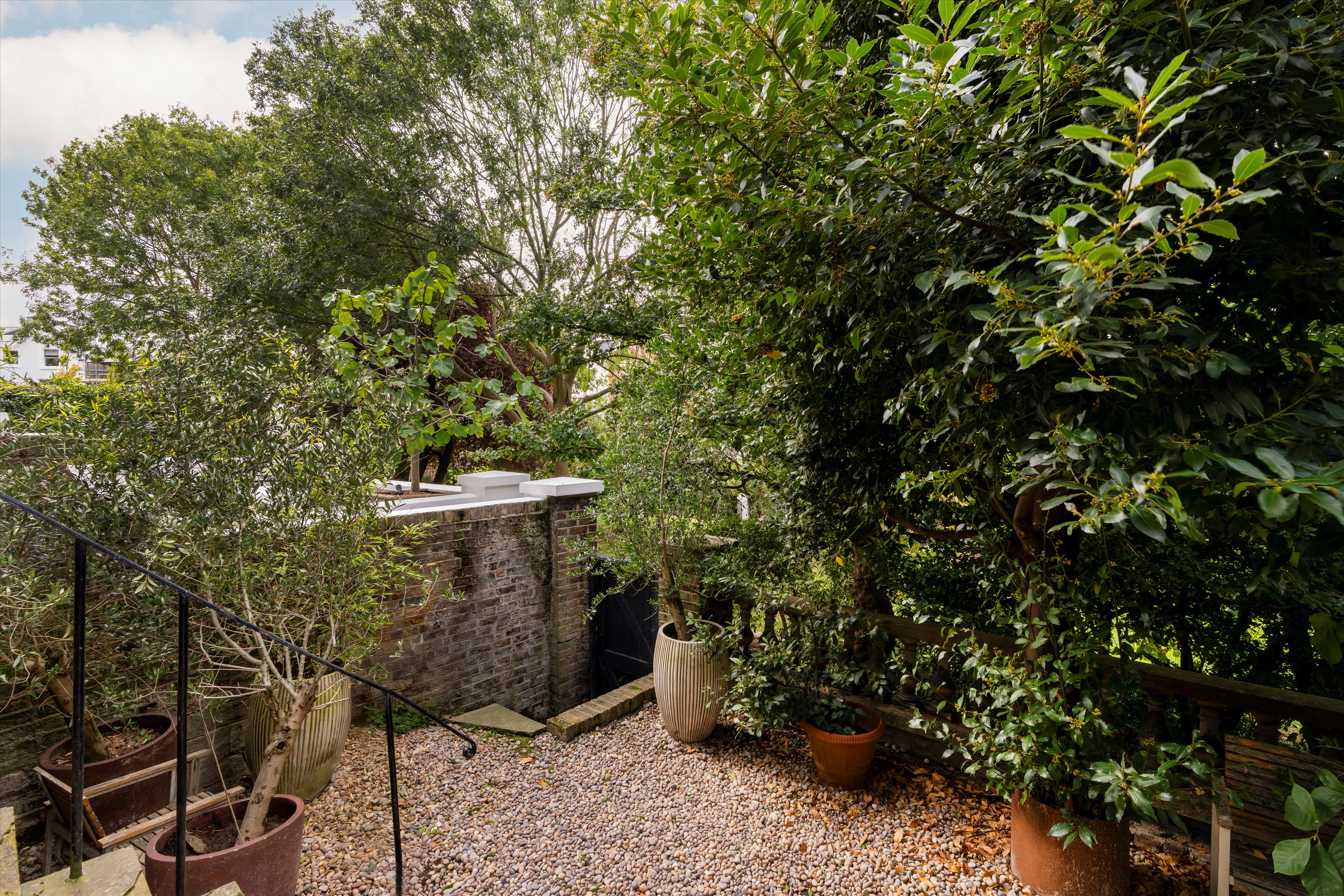 Lansdowne Crescent, Notting Hill, W11