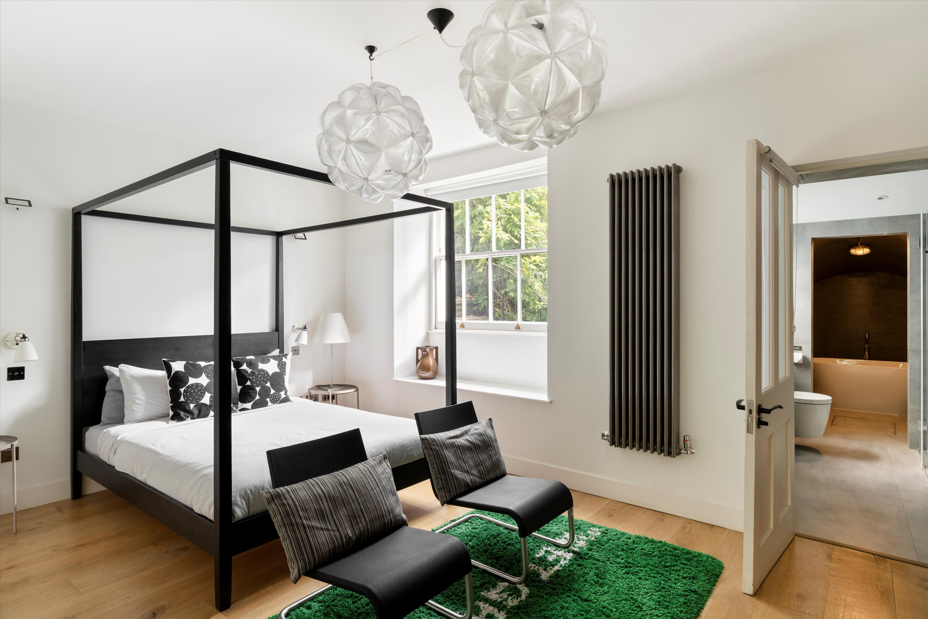 Lansdowne Crescent, Notting Hill, W11
