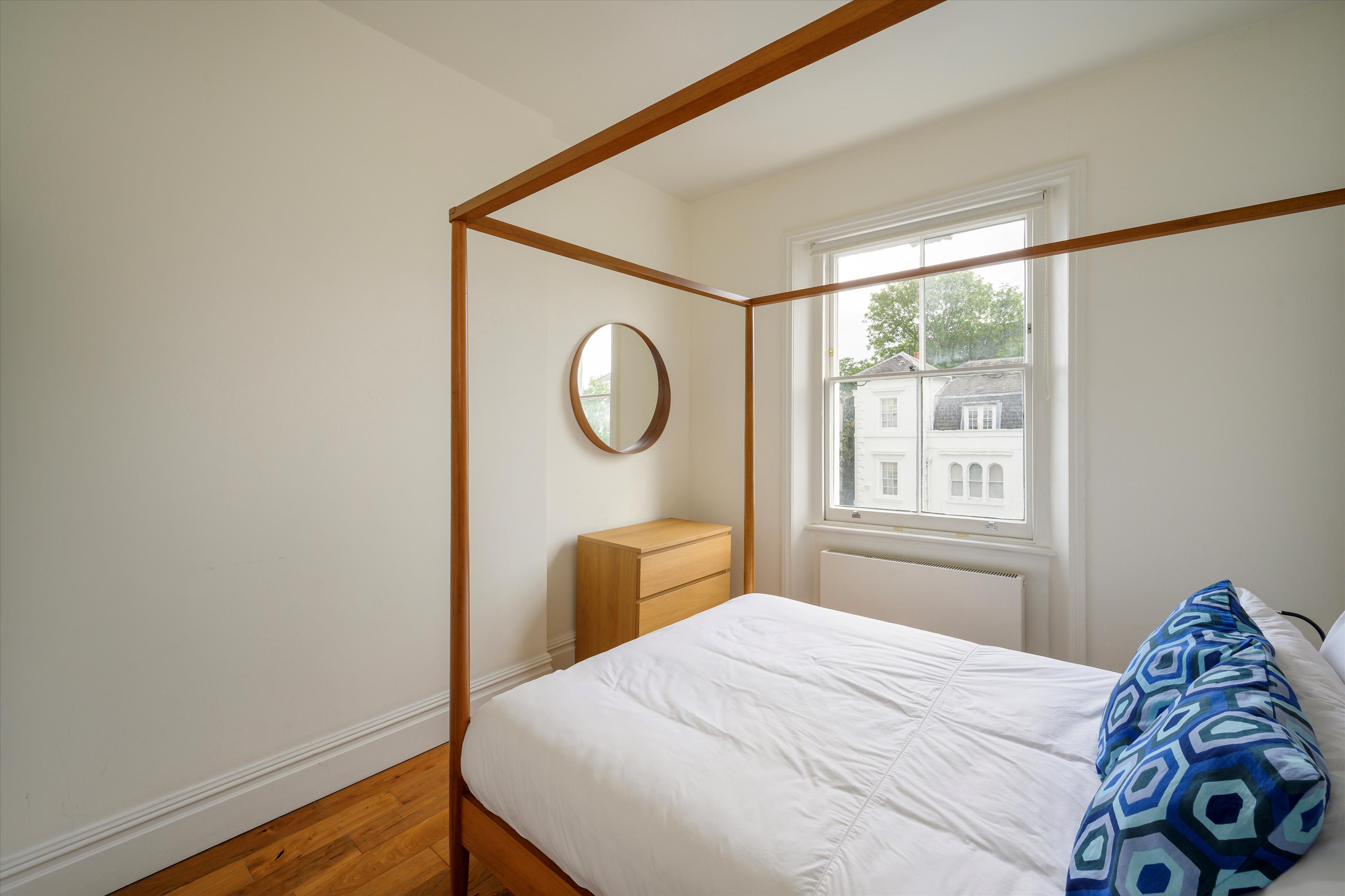 Lansdowne Crescent, Notting Hill,  W11
