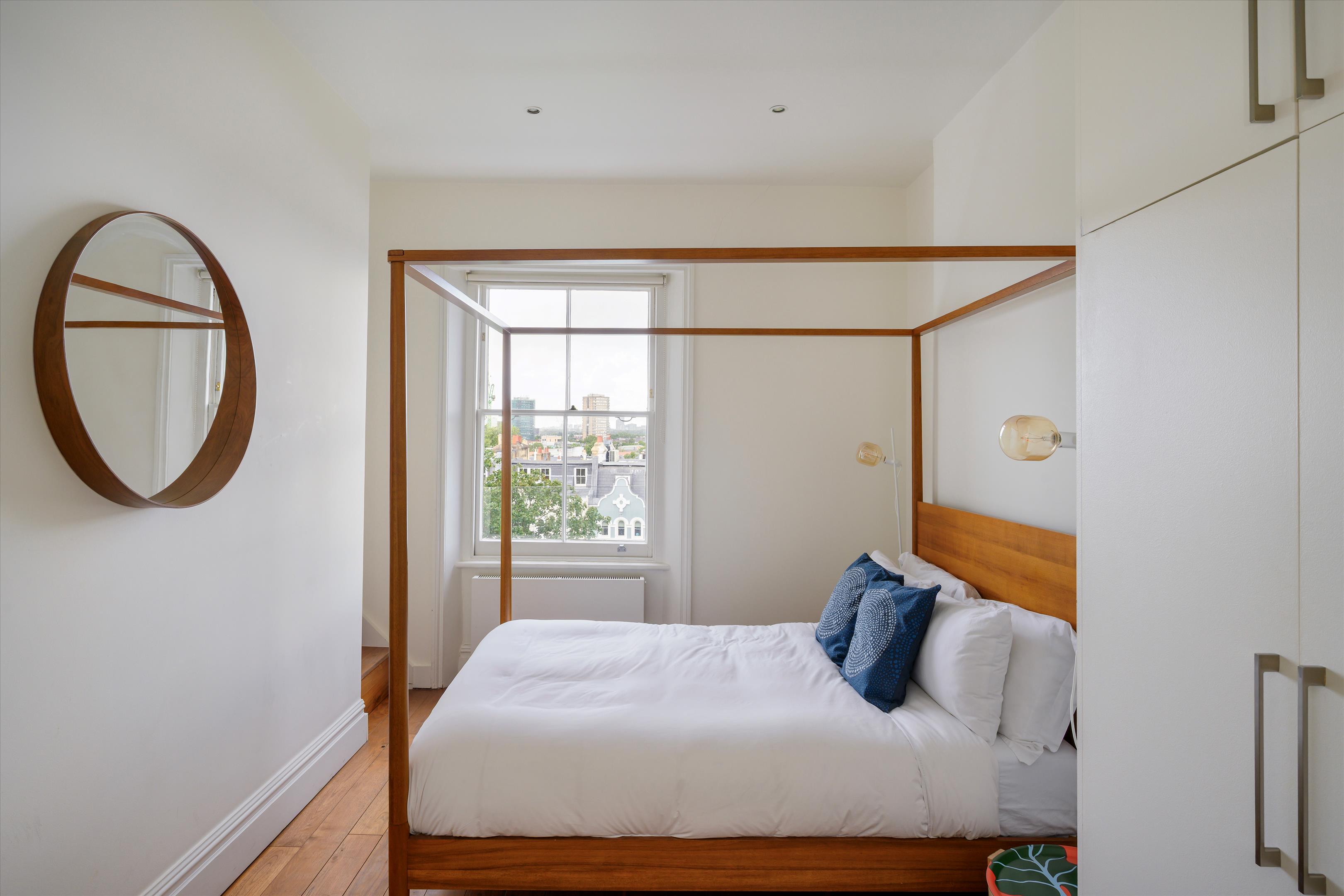 Lansdowne Crescent, Notting Hill,  W11