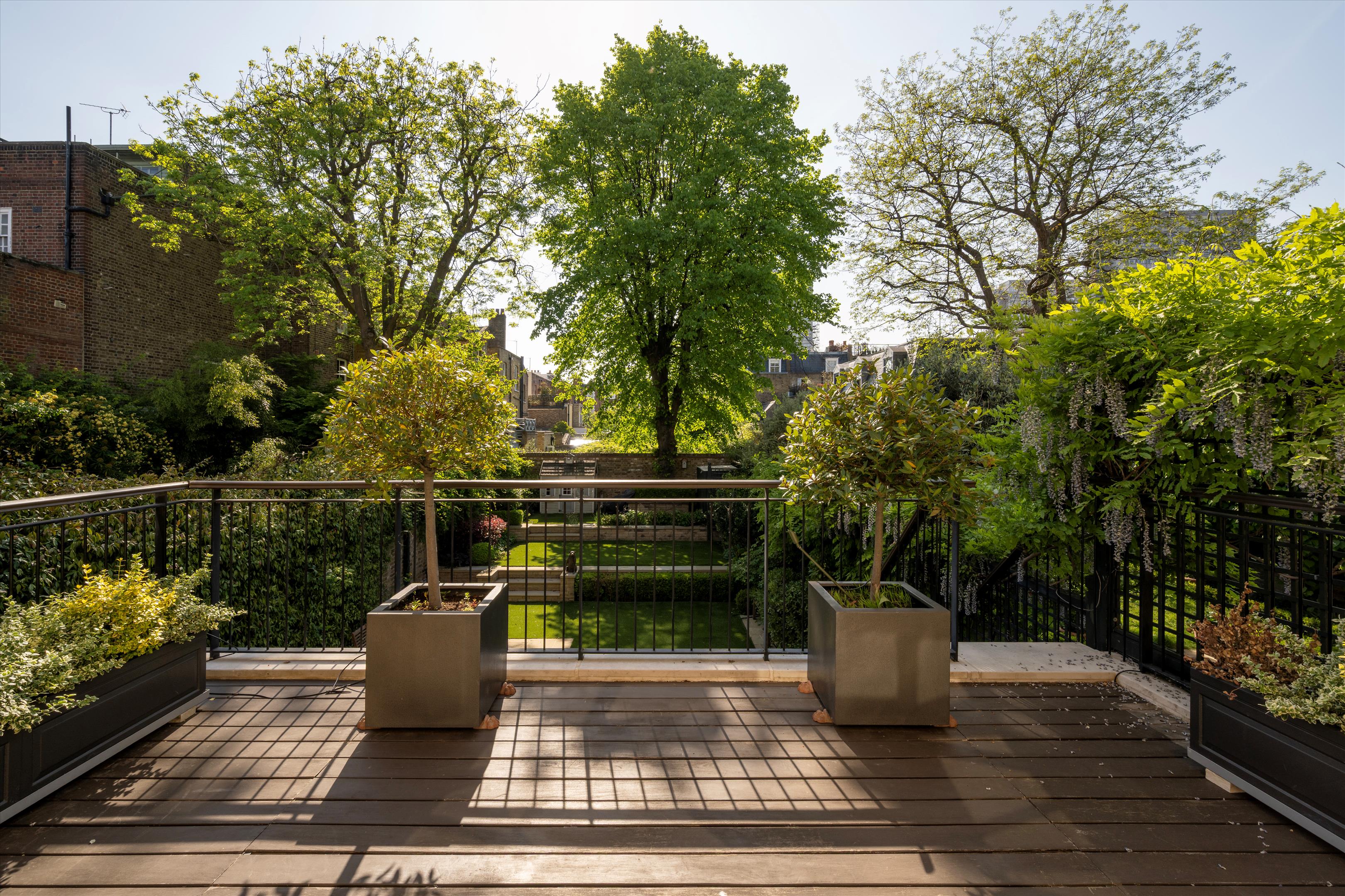 Addison Avenue, Holland Park, London, W11
