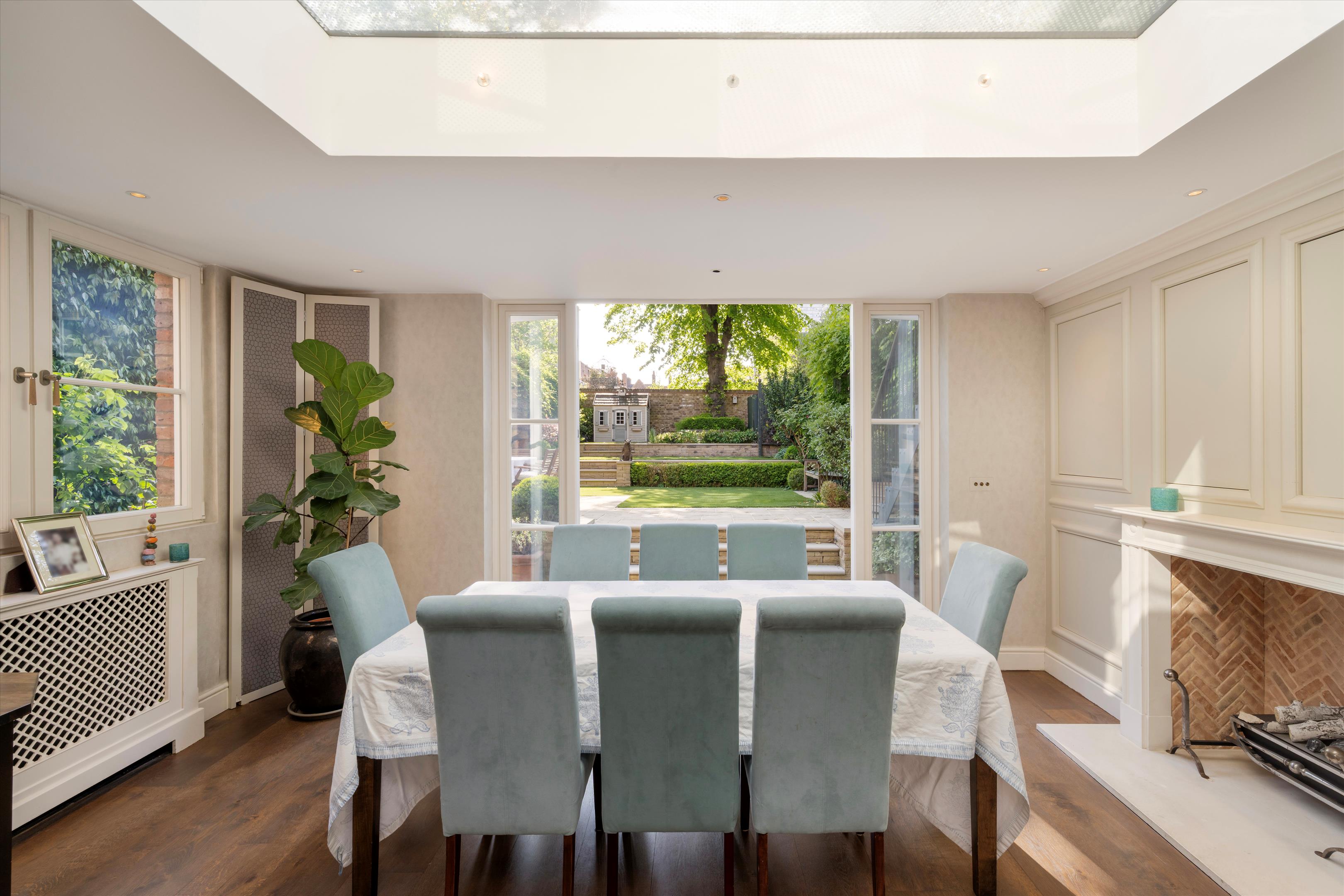 Addison Avenue, Holland Park, London, W11
