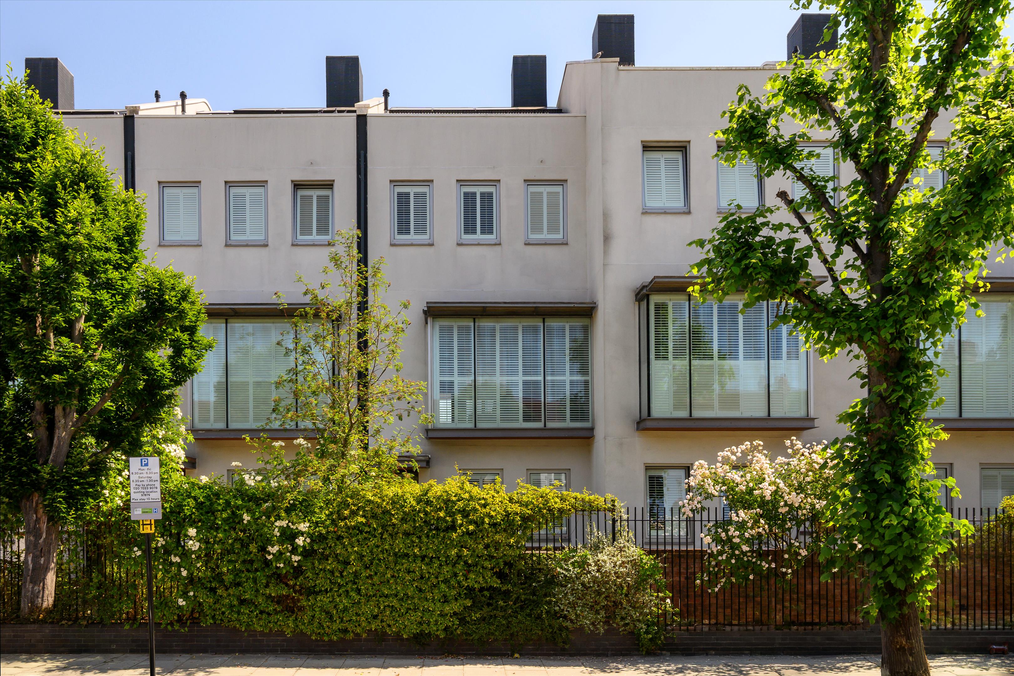 Pangbourne Avenue, London W10