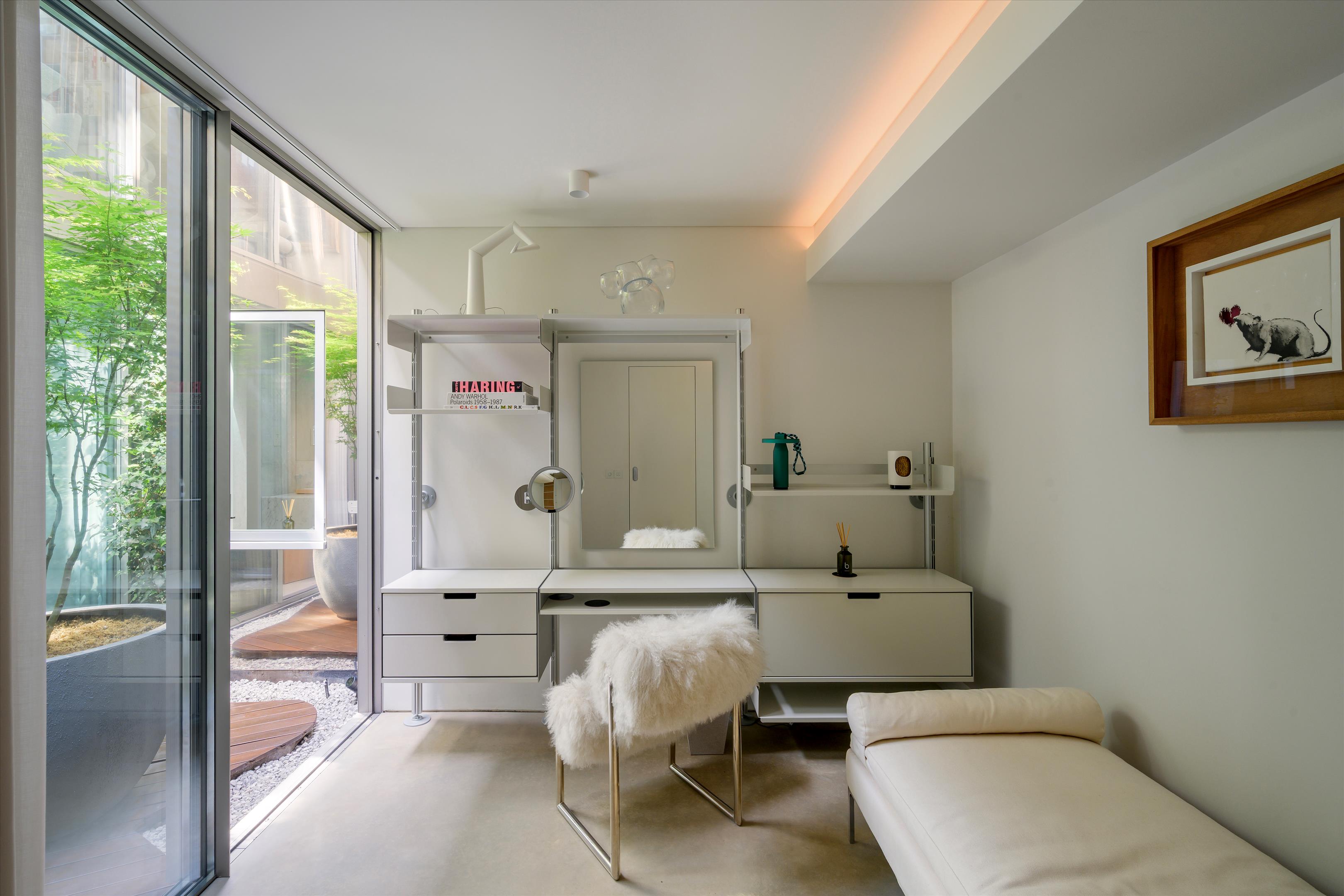 Aldridge Lodge, Aldridge Road Villas, Notting Hill, W11