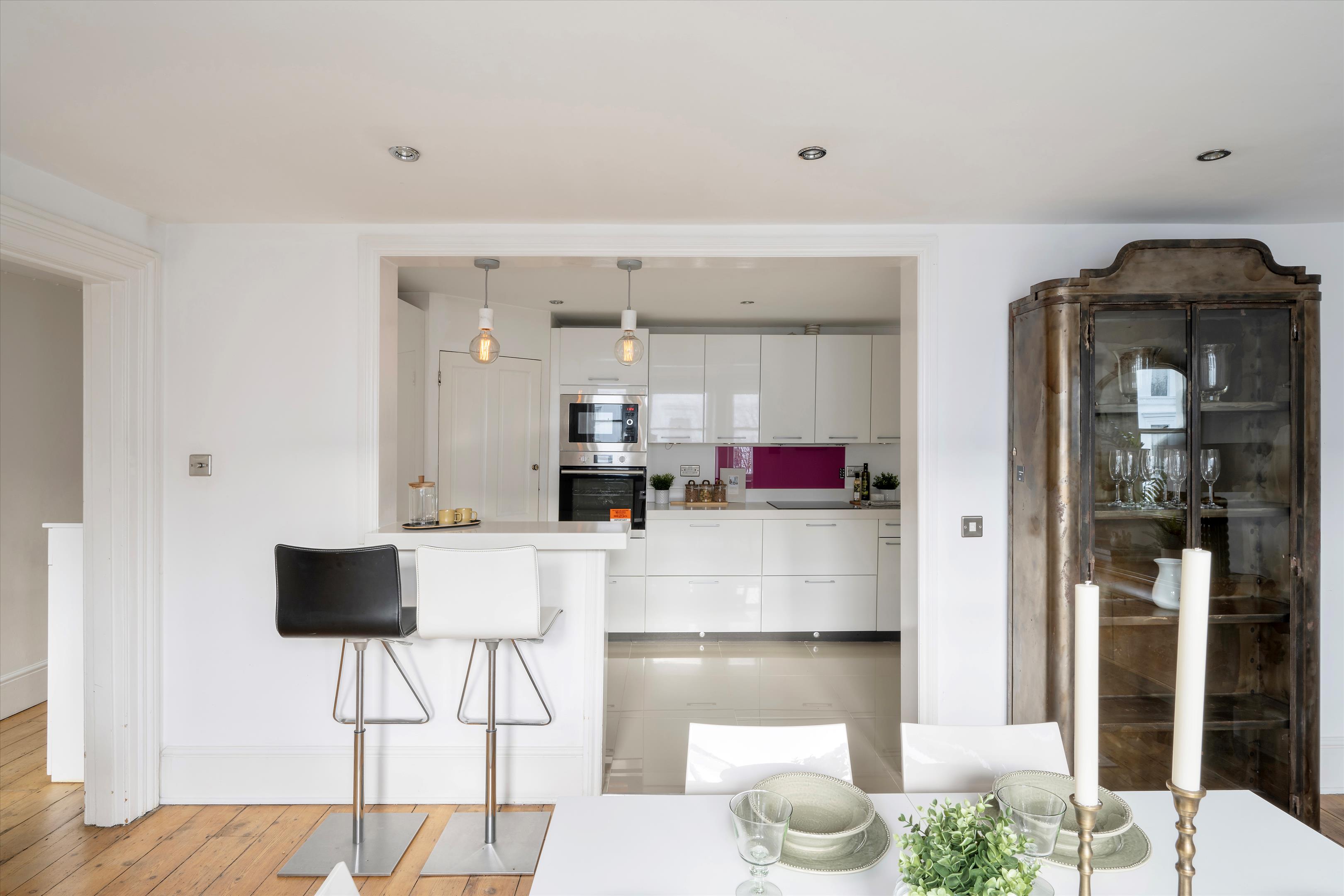 Elgin Crescent, Notting Hill, W11