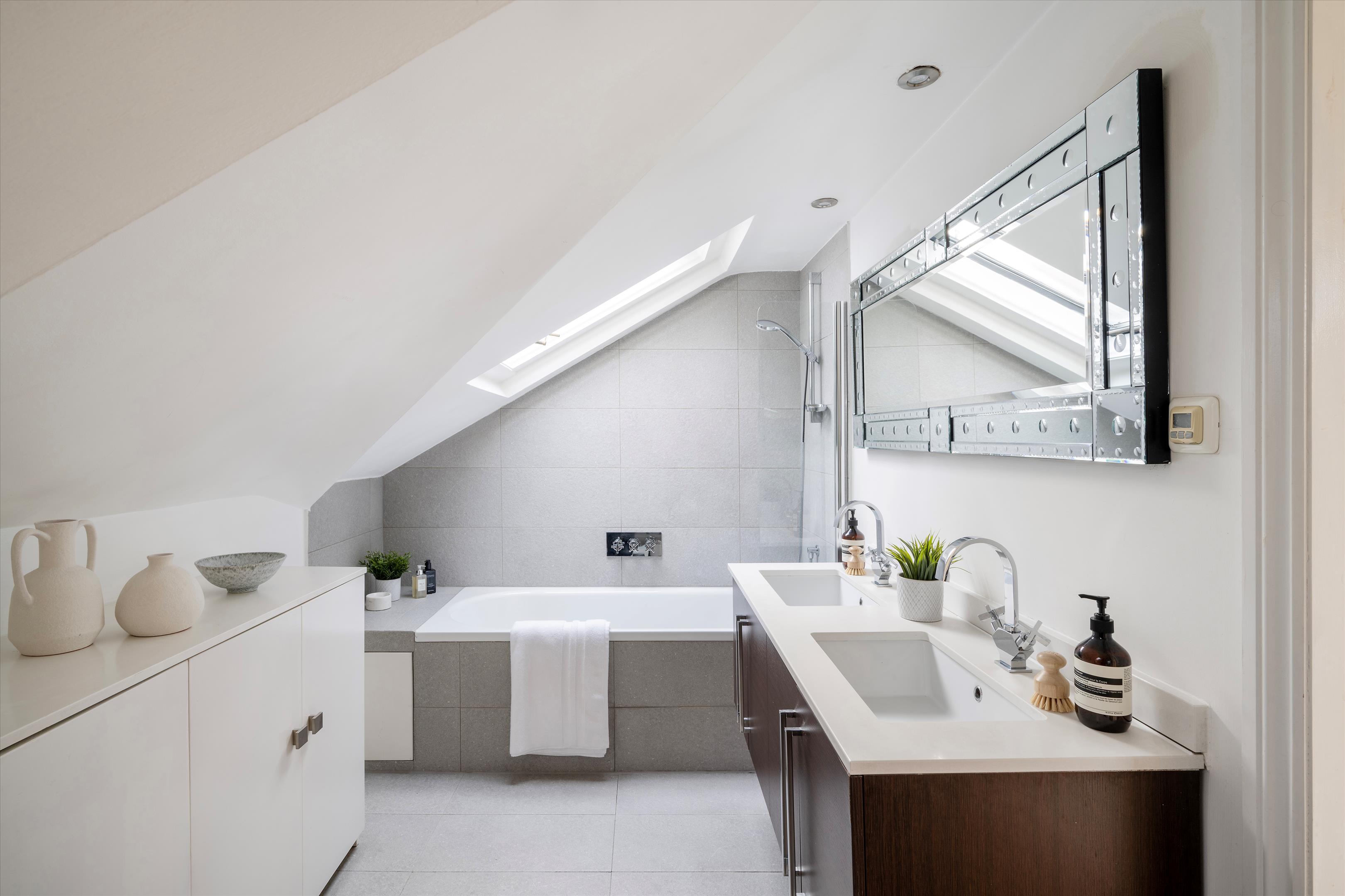 Elgin Crescent, Notting Hill, W11