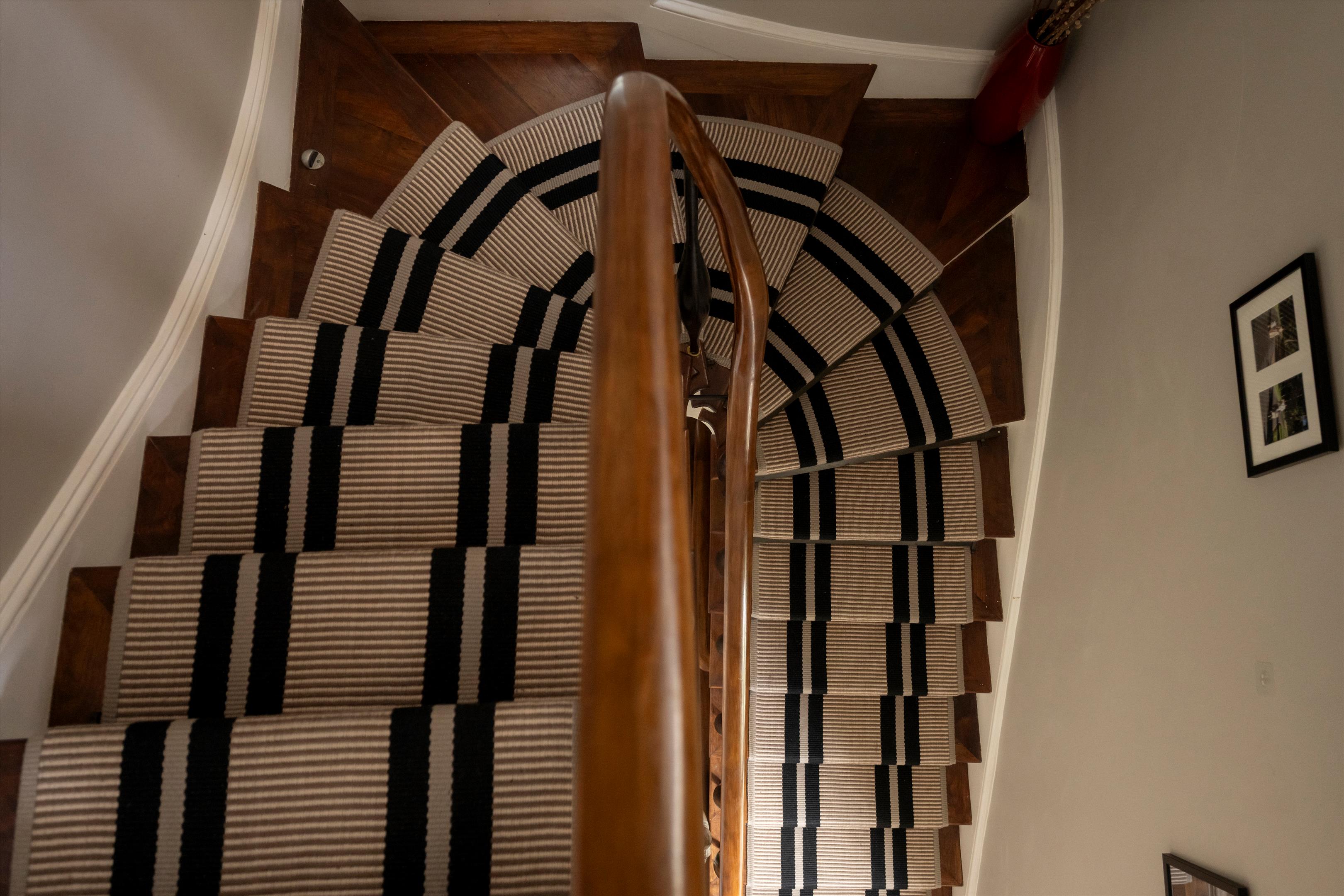 St. James’s Lodge, W11