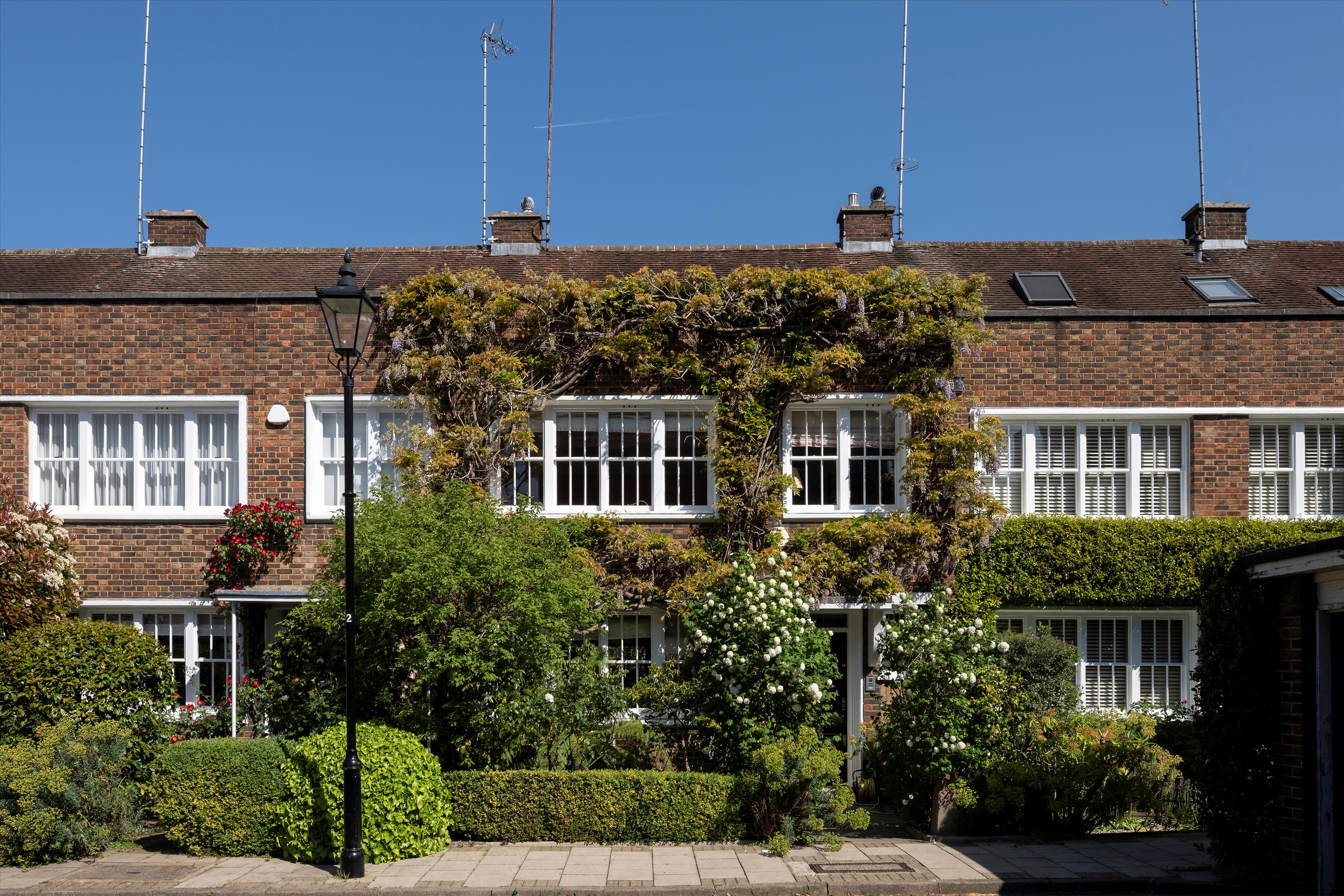 Caroline Place, London, W2