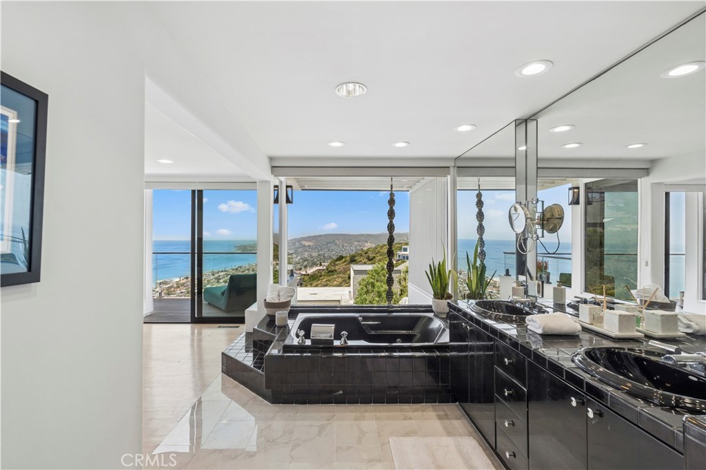 750 Alta Vista