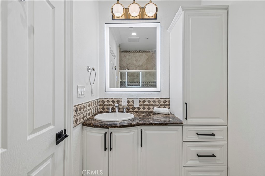 1516 Pacific Coast, Huntington Beach 
