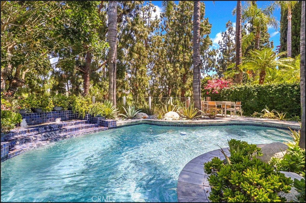 2 Hawaii Drive, Aliso Viejo