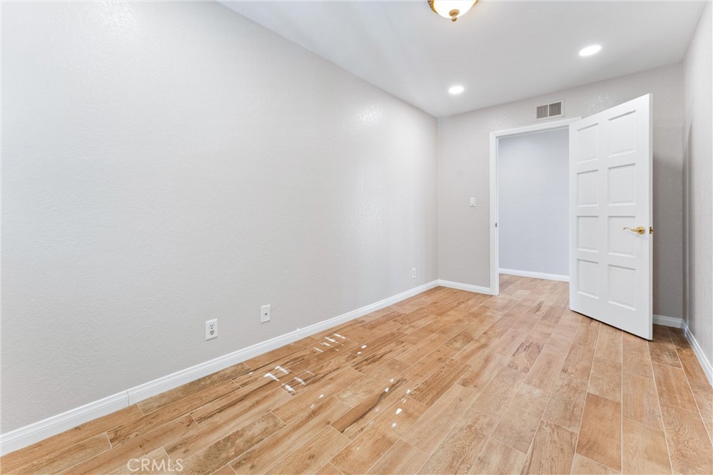 604 Avenida Acapulco