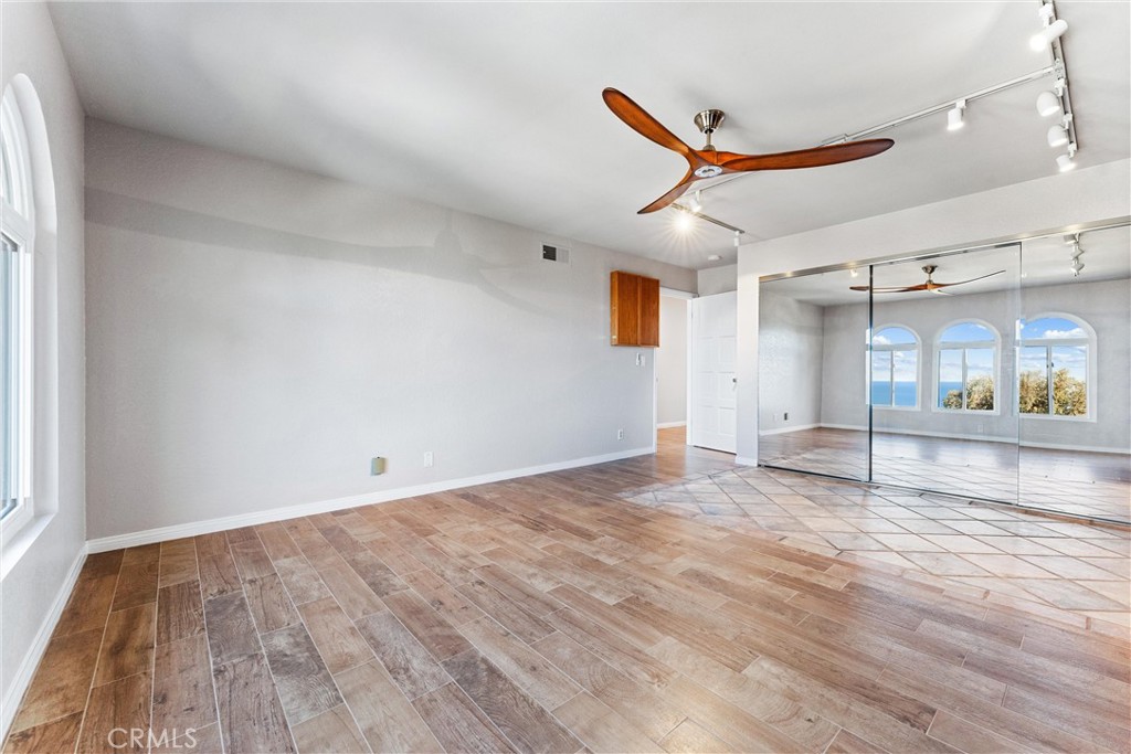 604 Avenida Acapulco