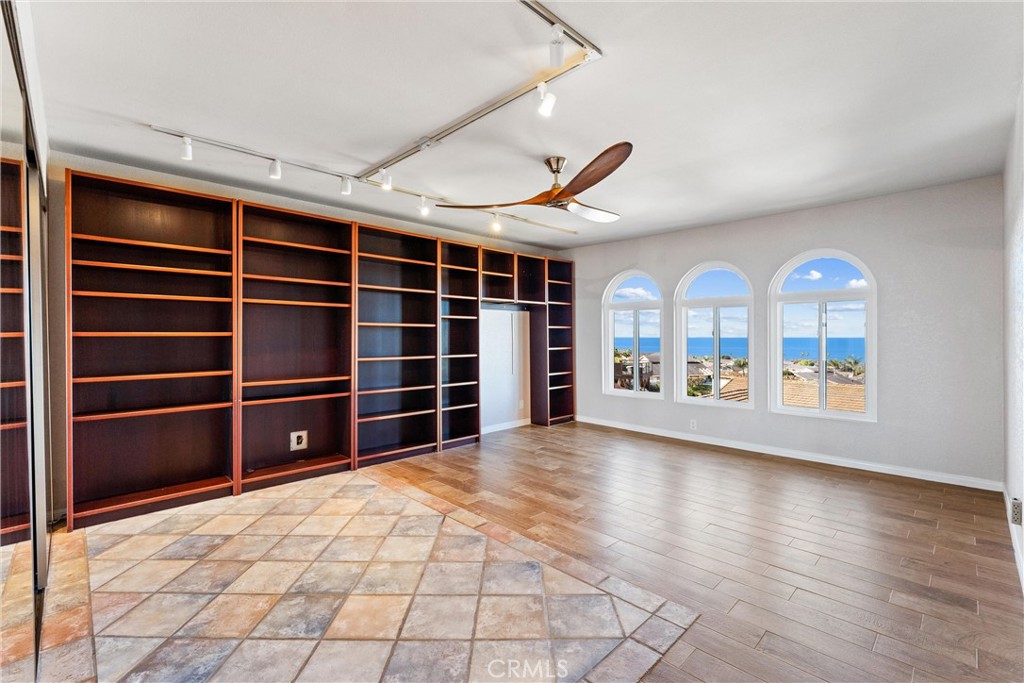 604 Avenida Acapulco