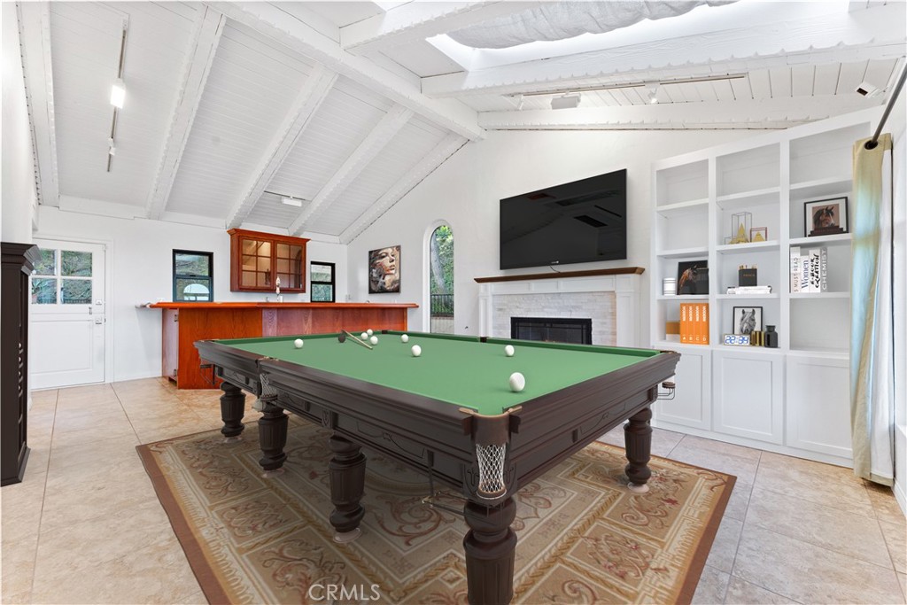 604 Avenida Acapulco