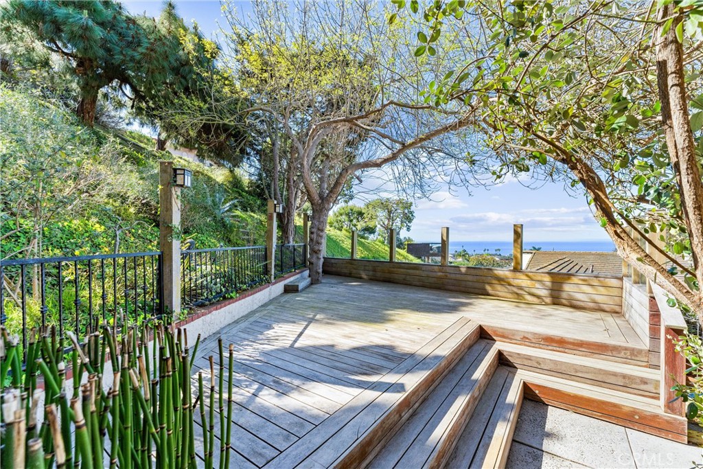 604 Avenida Acapulco