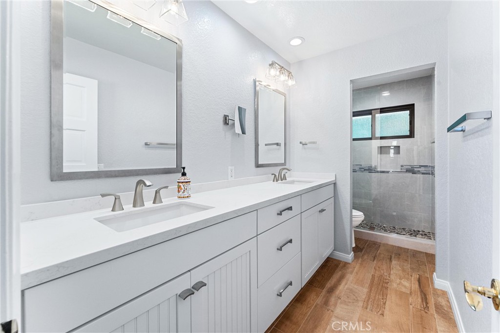 604 Avenida Acapulco