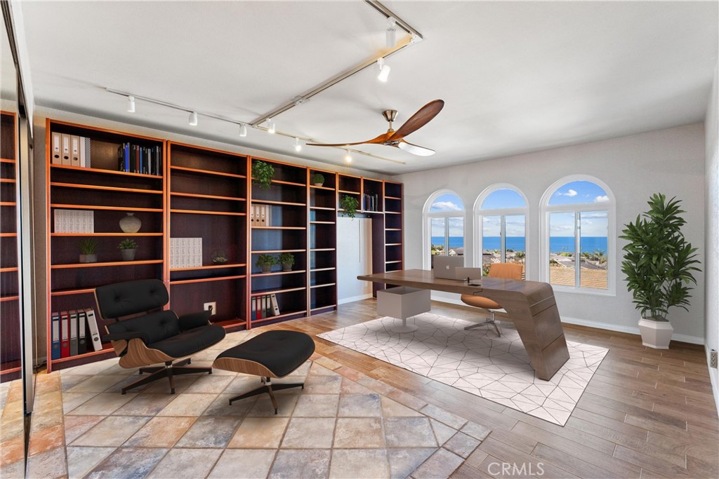 604 Avenida Acapulco