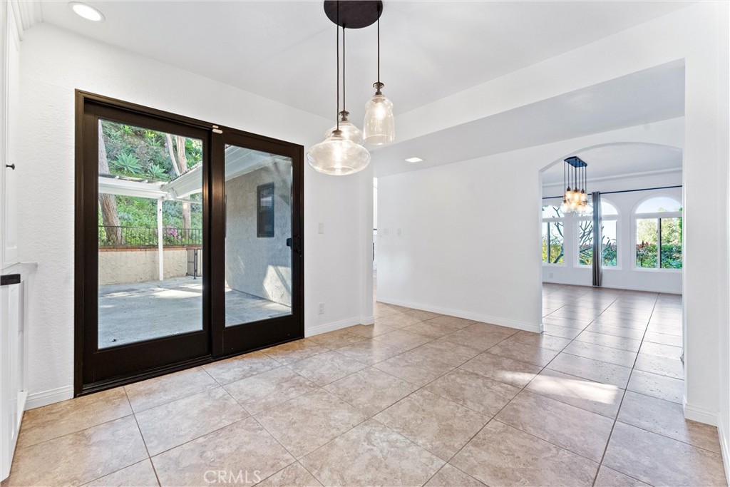 604 Avenida Acapulco