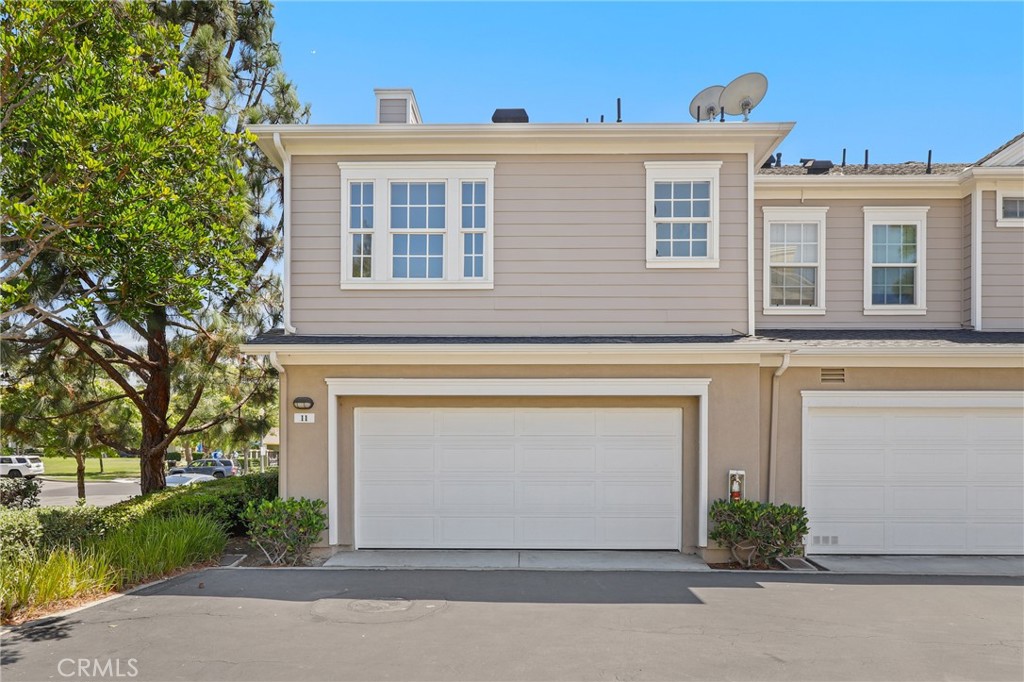 11 Strawflower Street