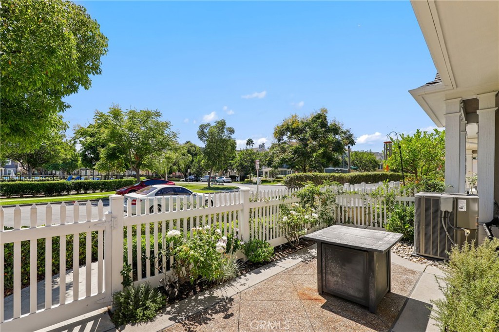 11 Strawflower Street