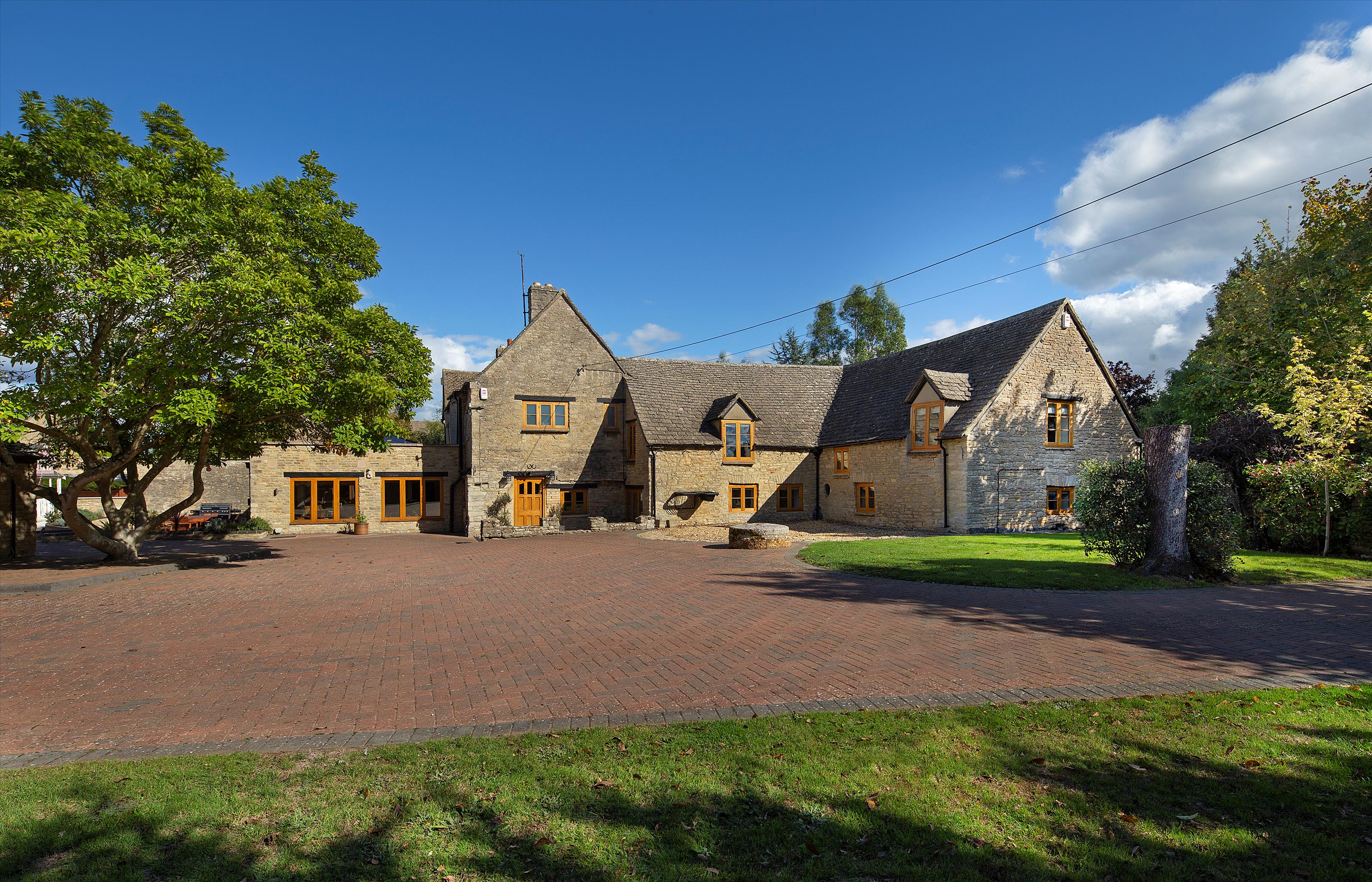 Long Hanborough, Oxfordshire, OX29