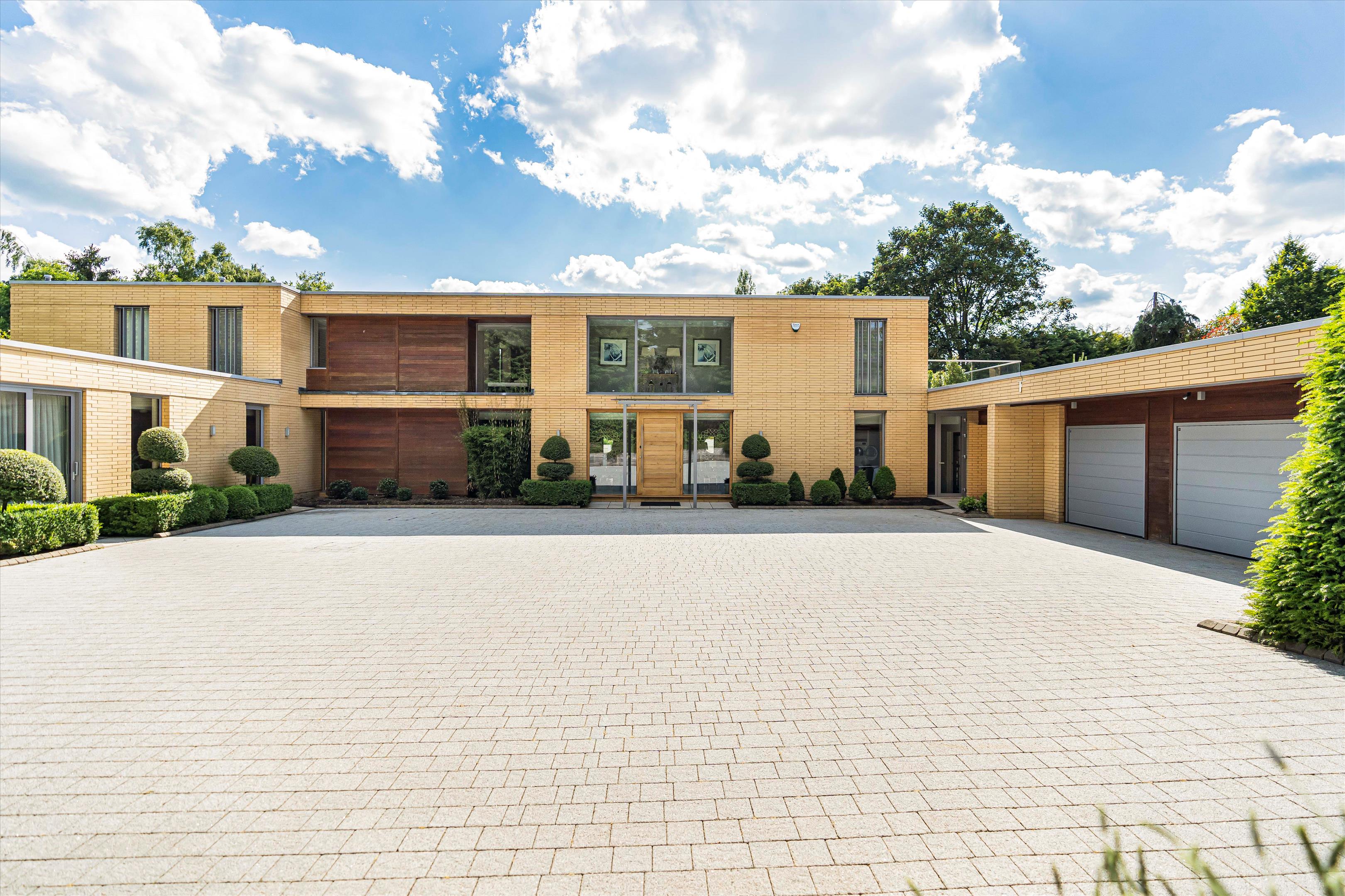 Fox Lane, Boars Hill, Oxford, Oxfordshire, OX1.