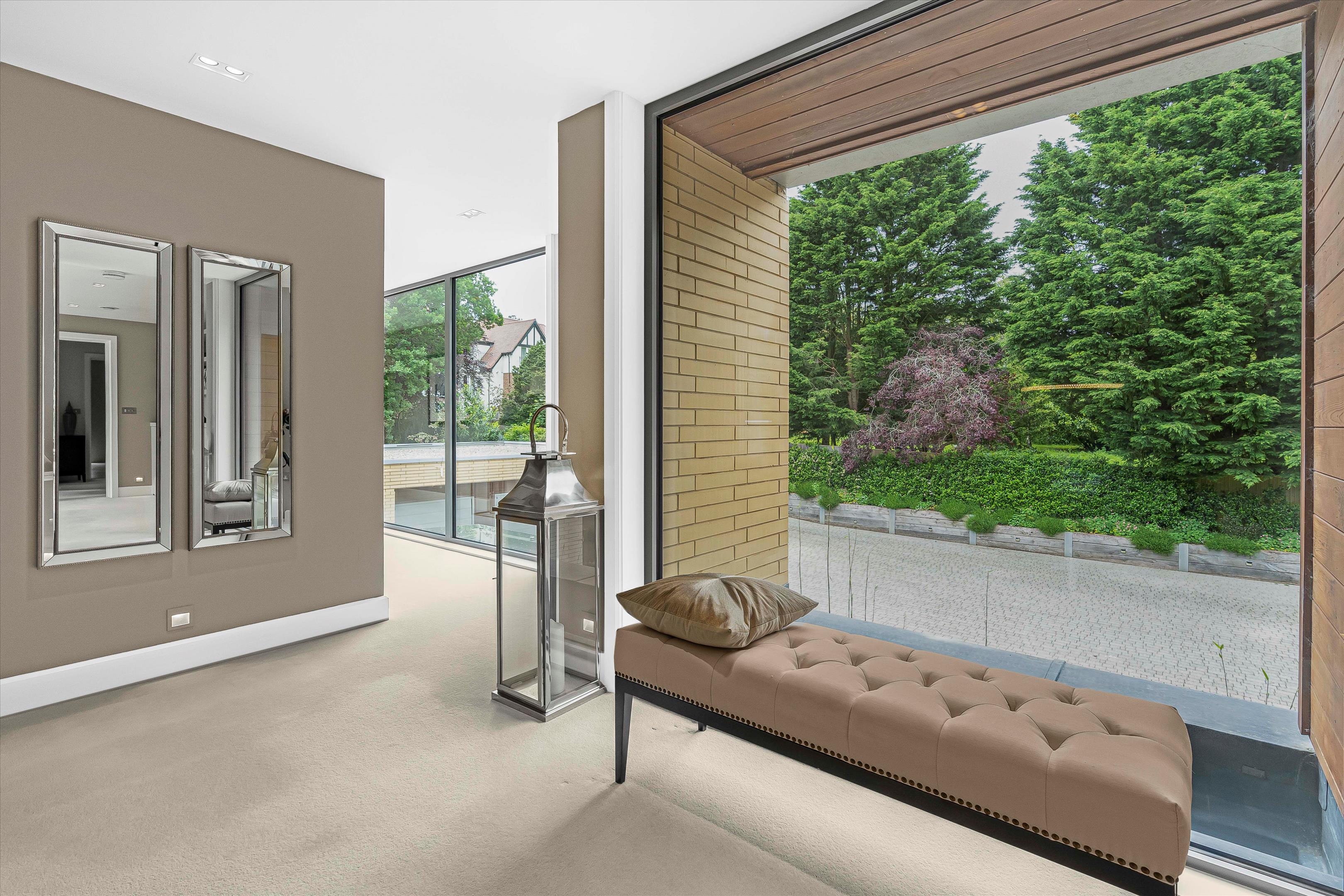 Fox Lane, Boars Hill, Oxford, Oxfordshire, OX1.