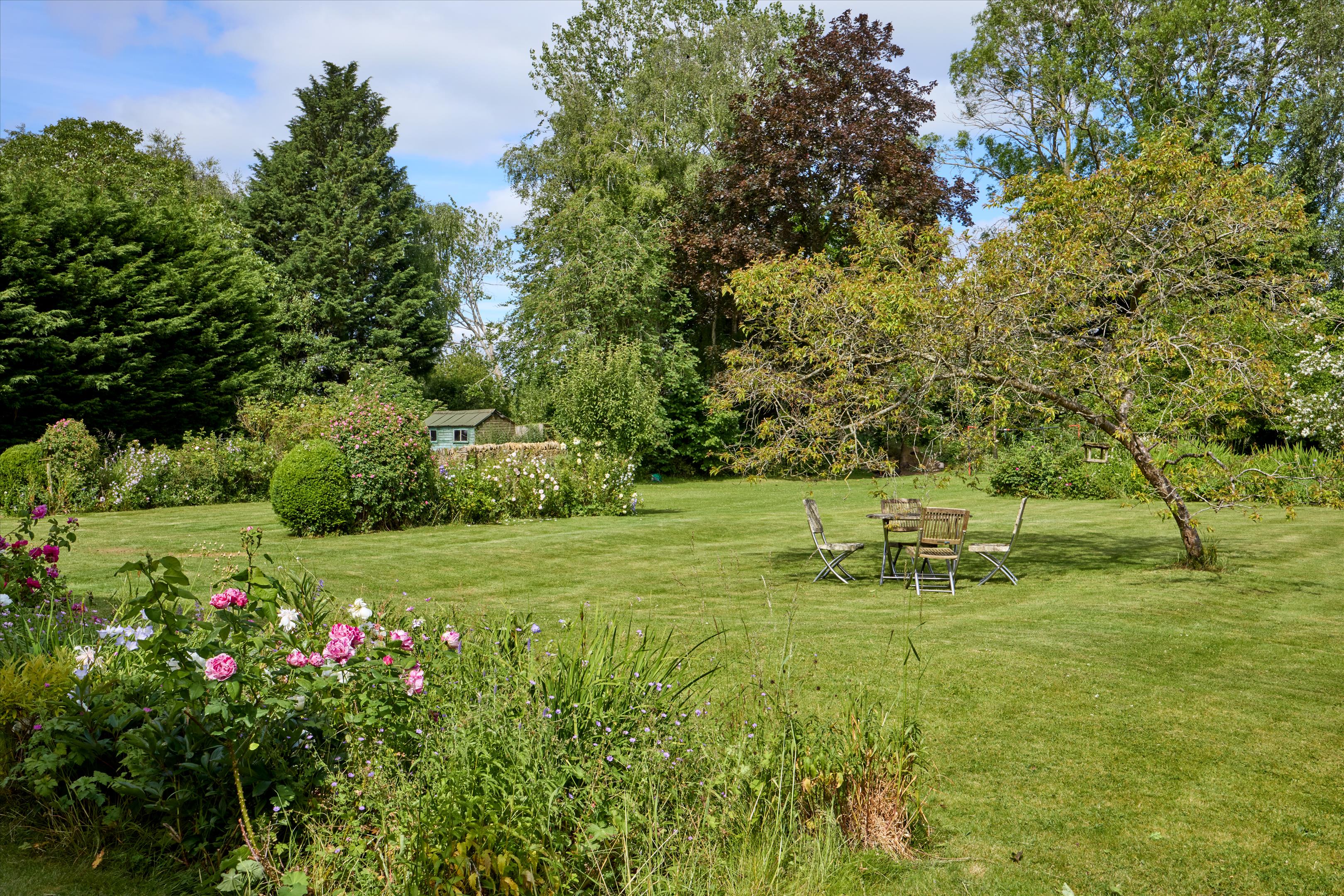 Ascott-Under-Wychwood, Chipping Norton, Oxfordshire, OX7
