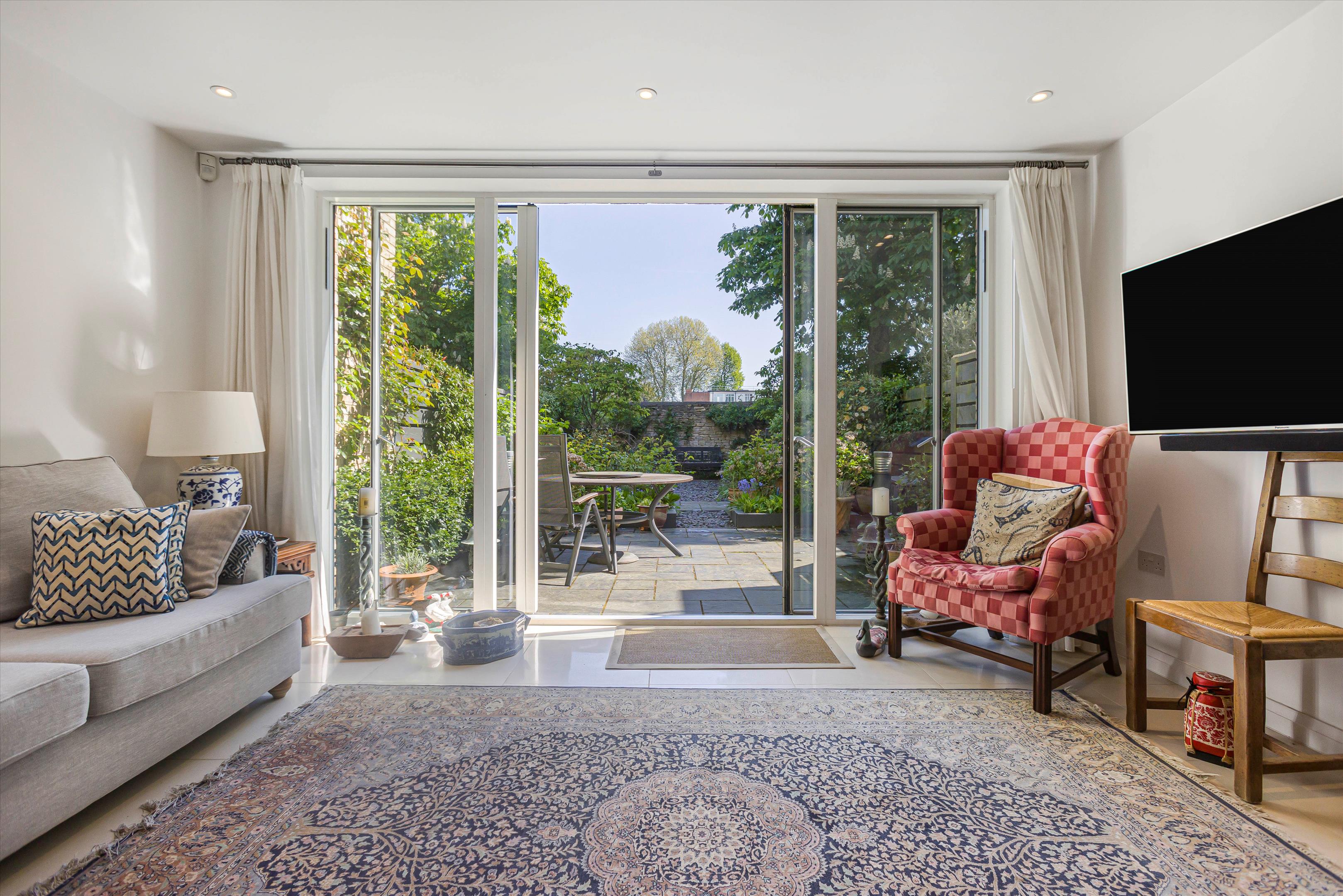 Woodstock Road, Summertown, Oxford, OX2