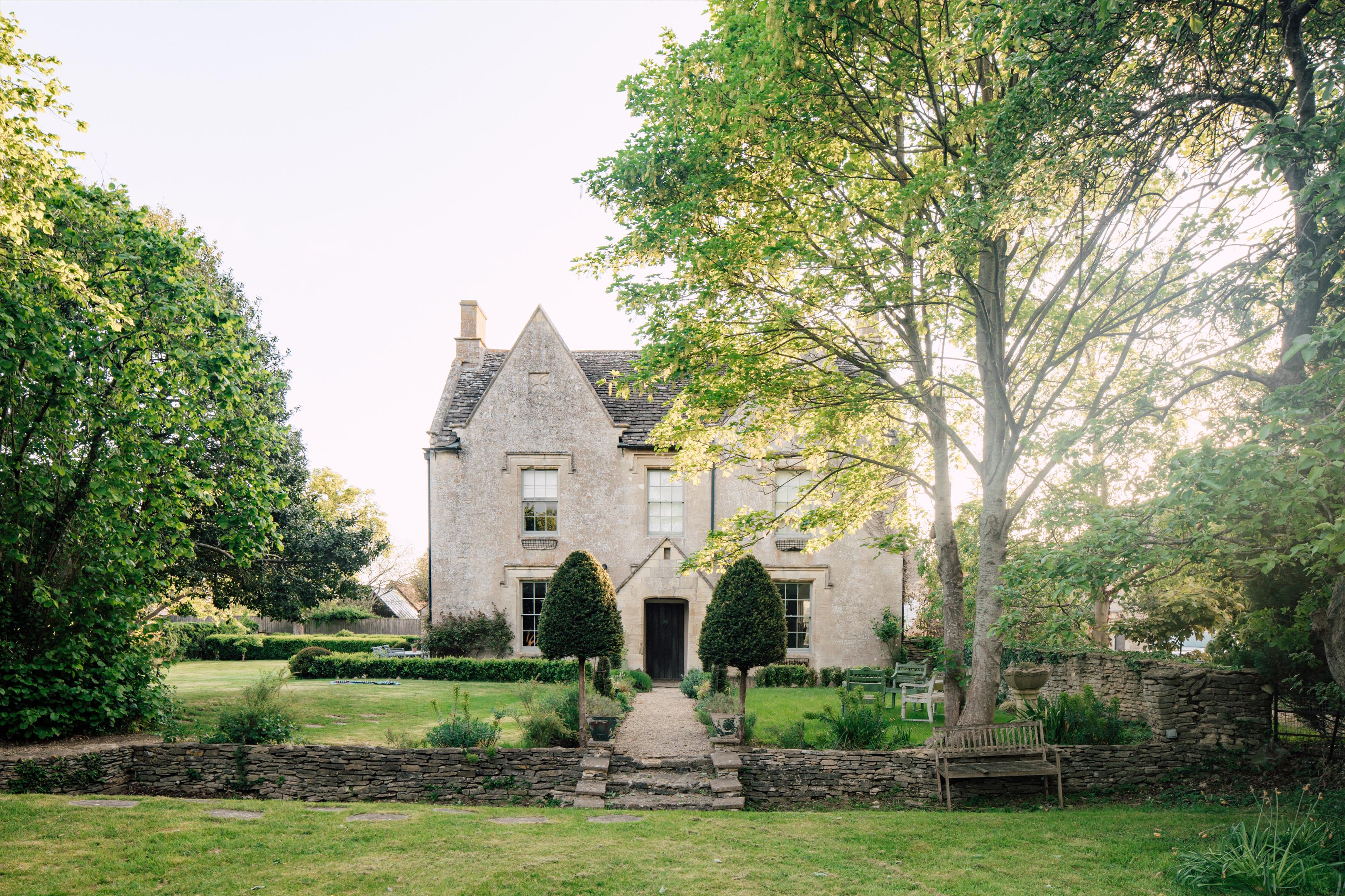 The Old Farmhouse, Lechlade, GL7