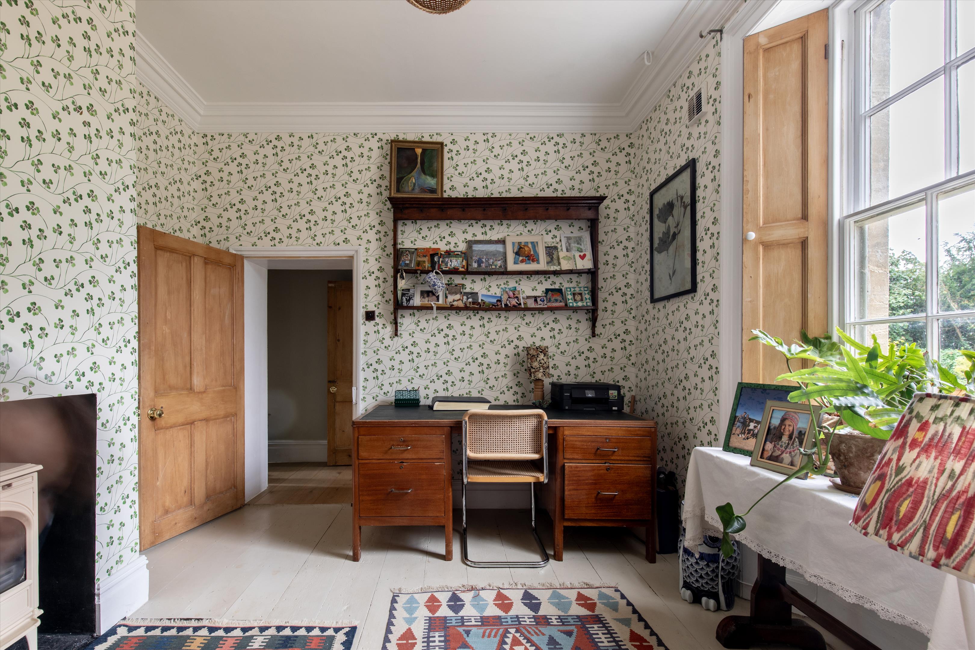 The Old Farmhouse, Lechlade, GL7